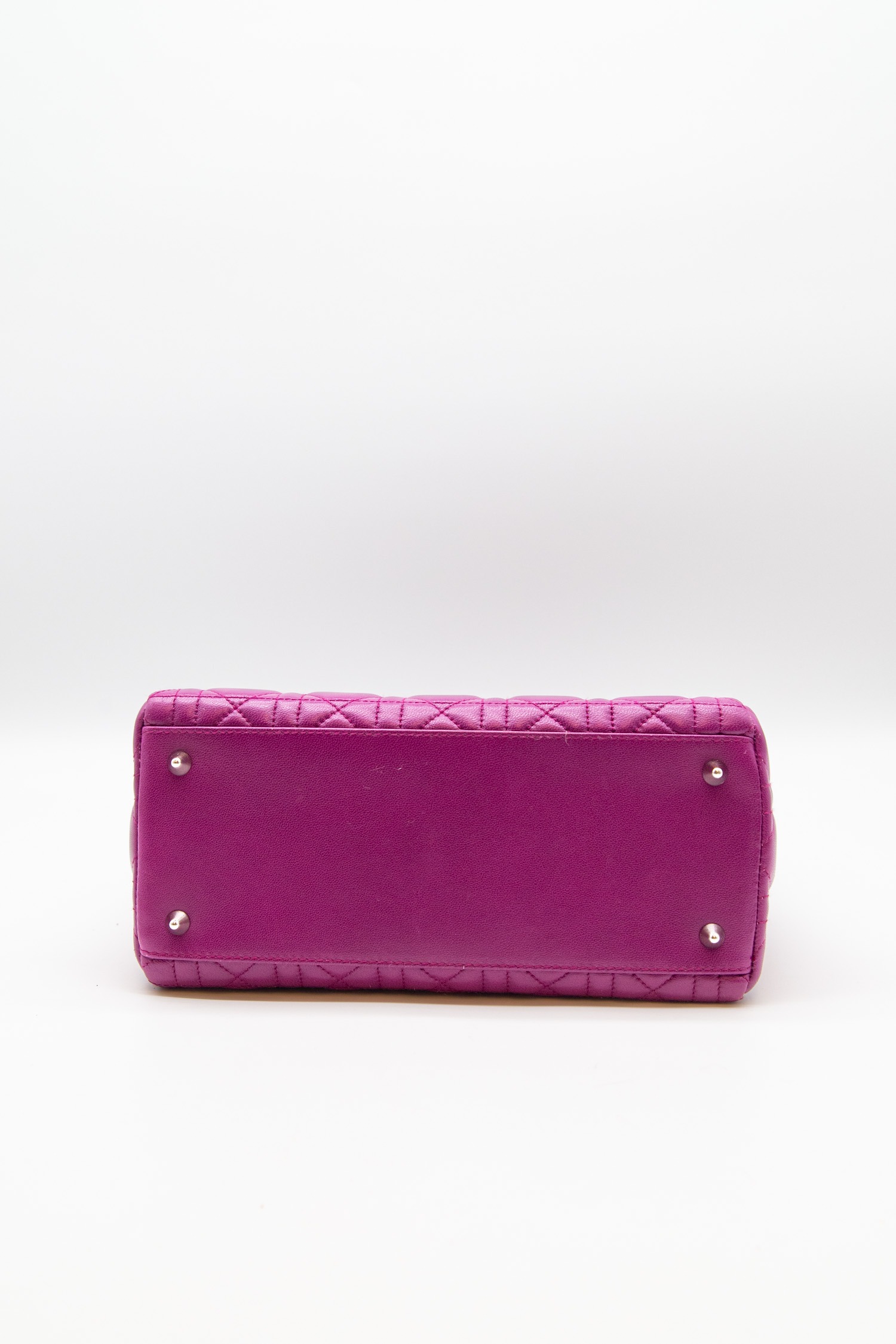 Dior "Lady Dior" Handtasche in Lila