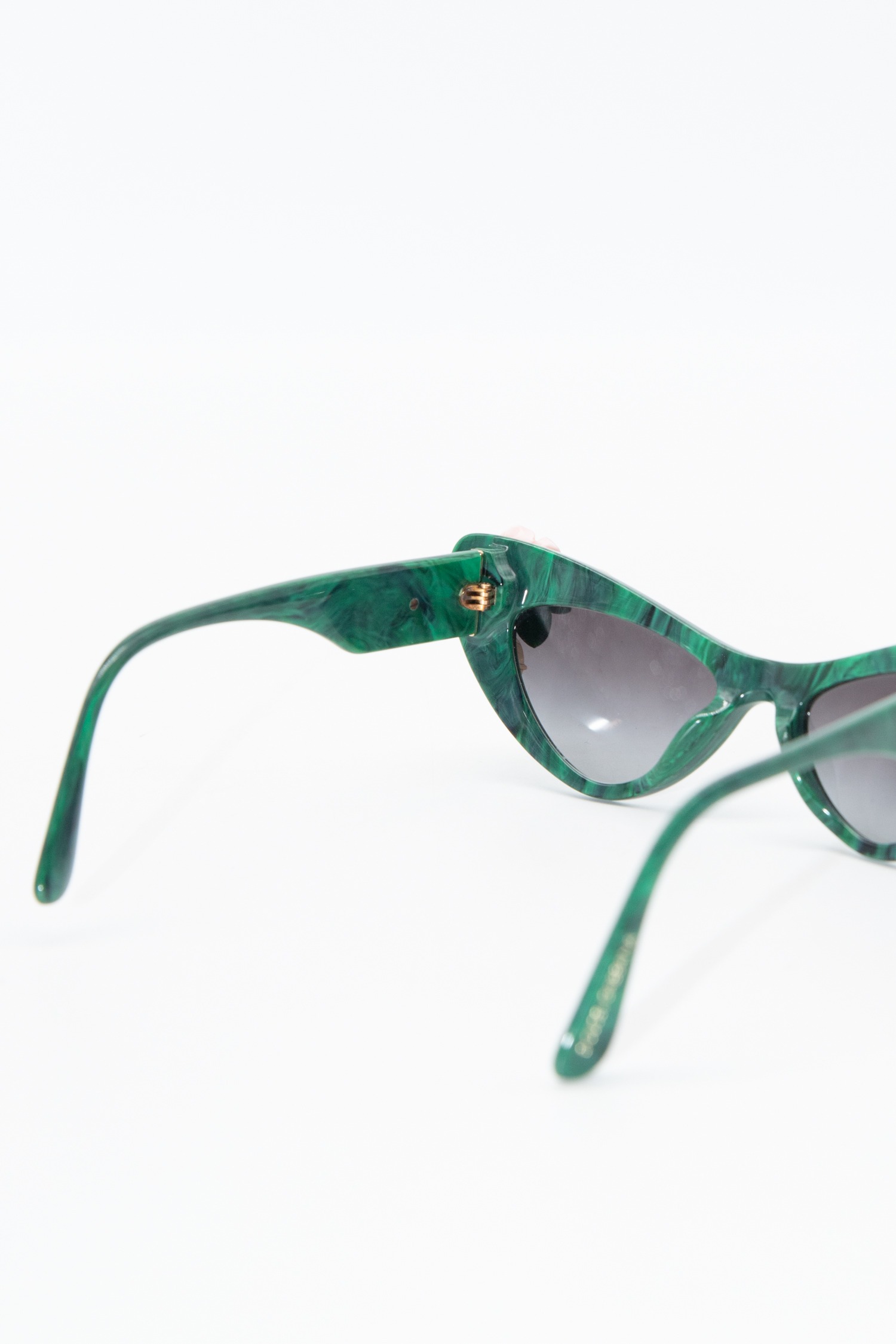 Dolce & Gabbana Retro Cat-Eye-Sonnenbrille in Grün und Gold