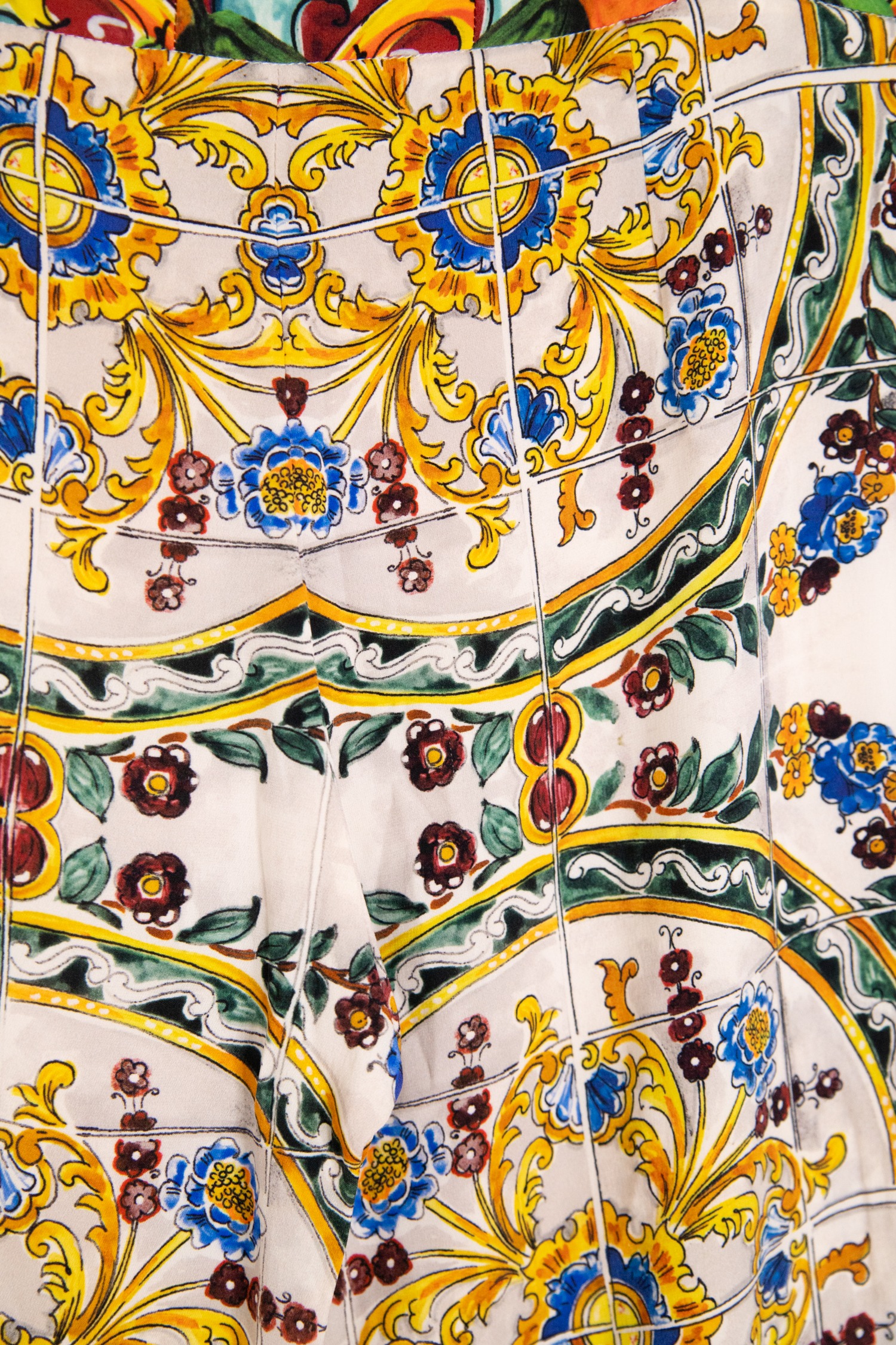 Dolce & Gabbana Vintage Leggings in Hellgrau und Bunt