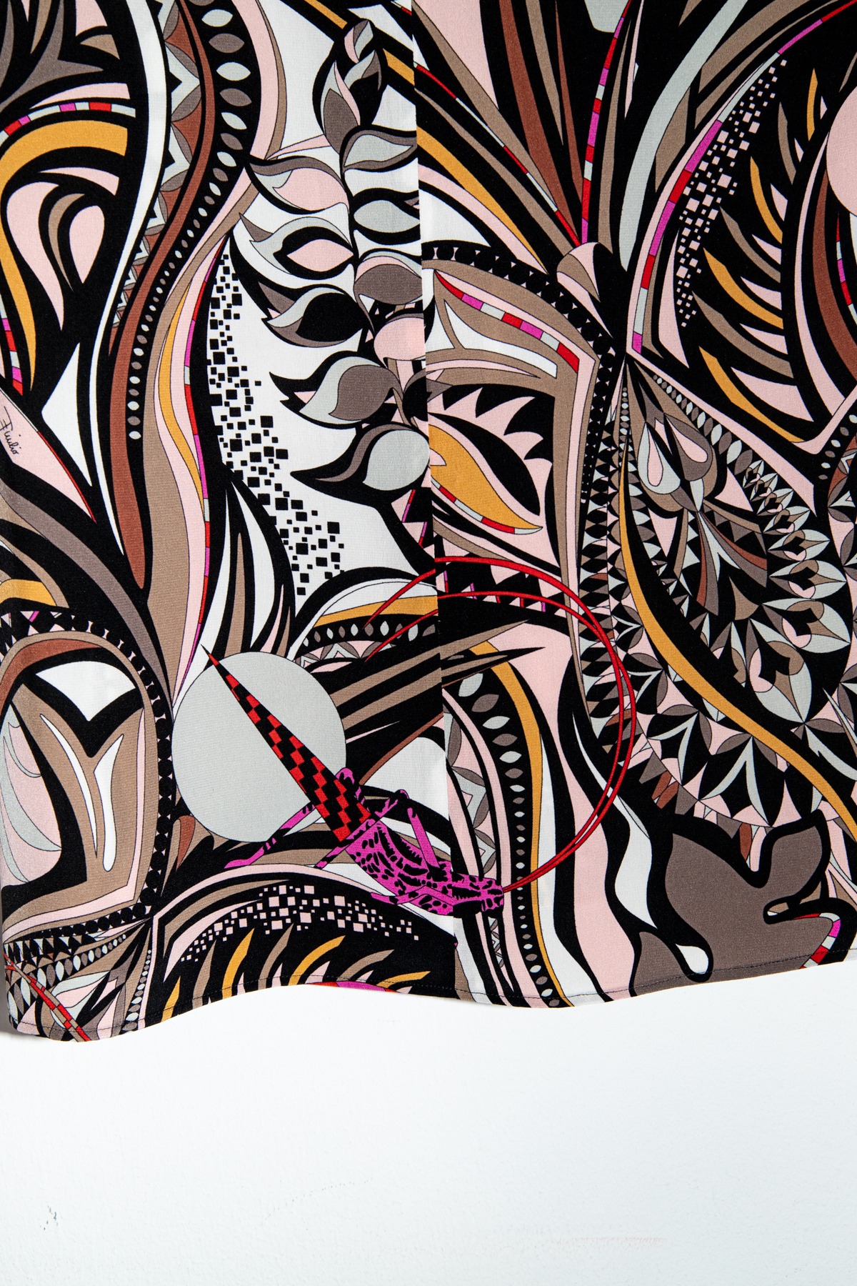 Emilio Pucci Oberteil mit Muster in Schwarz und Bunt