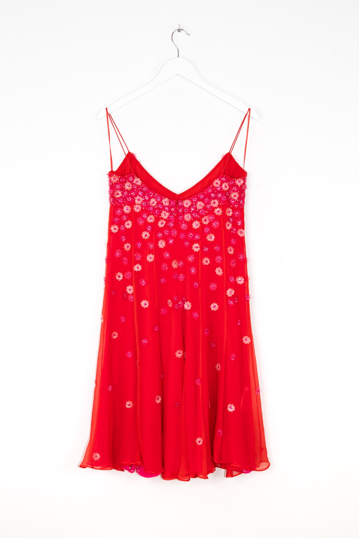 Escada Trägerkleid mit Blumen und Pailletten in Rot und Pink