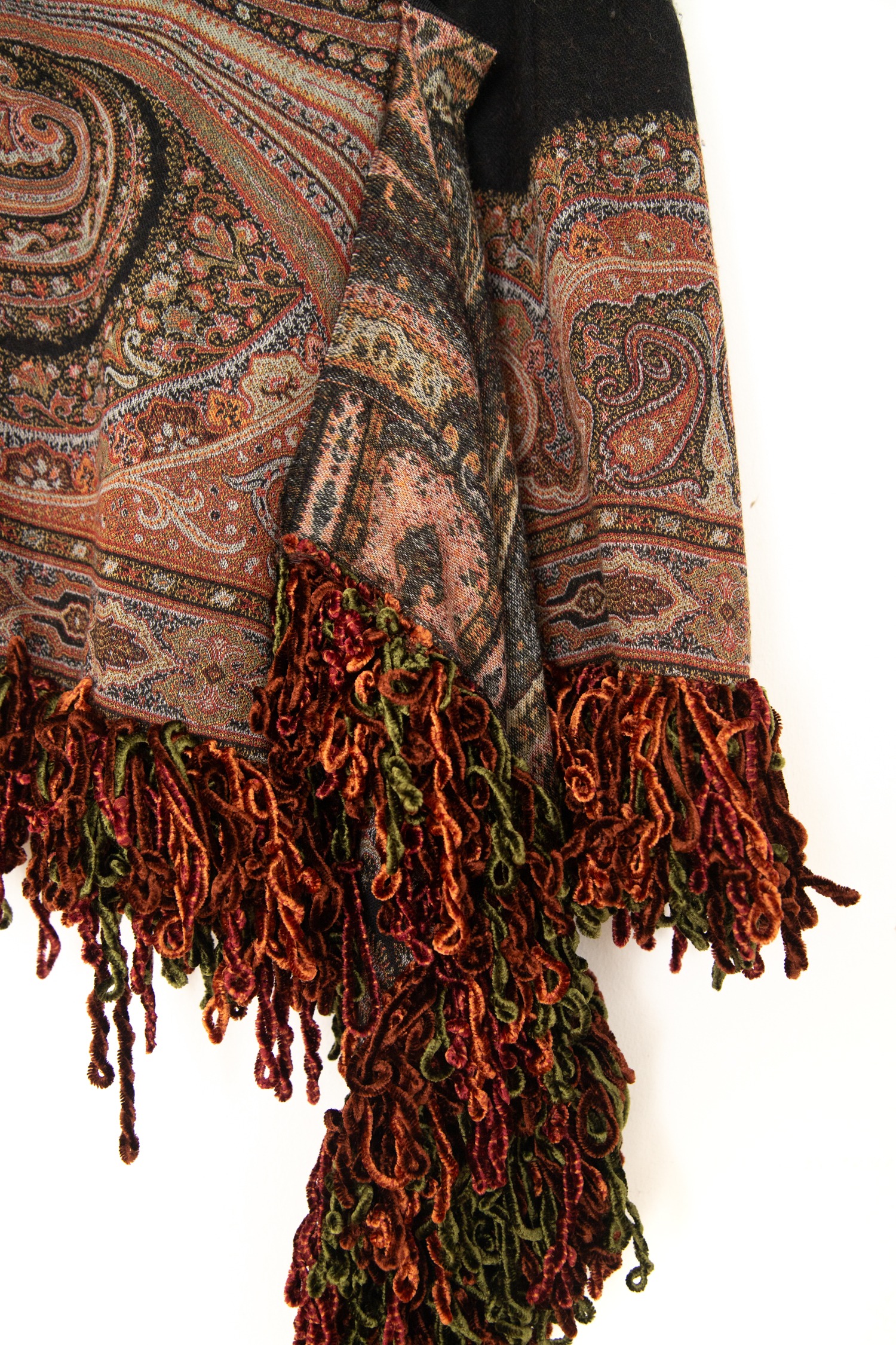 Etro Mini-Wickelrock mit Fransen in Schwarz und Bunt