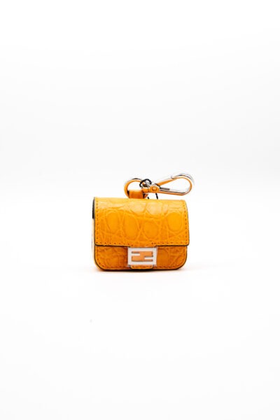 Fendi "Pico Baguette Airpods Pro" Taschenanhänger in Orange