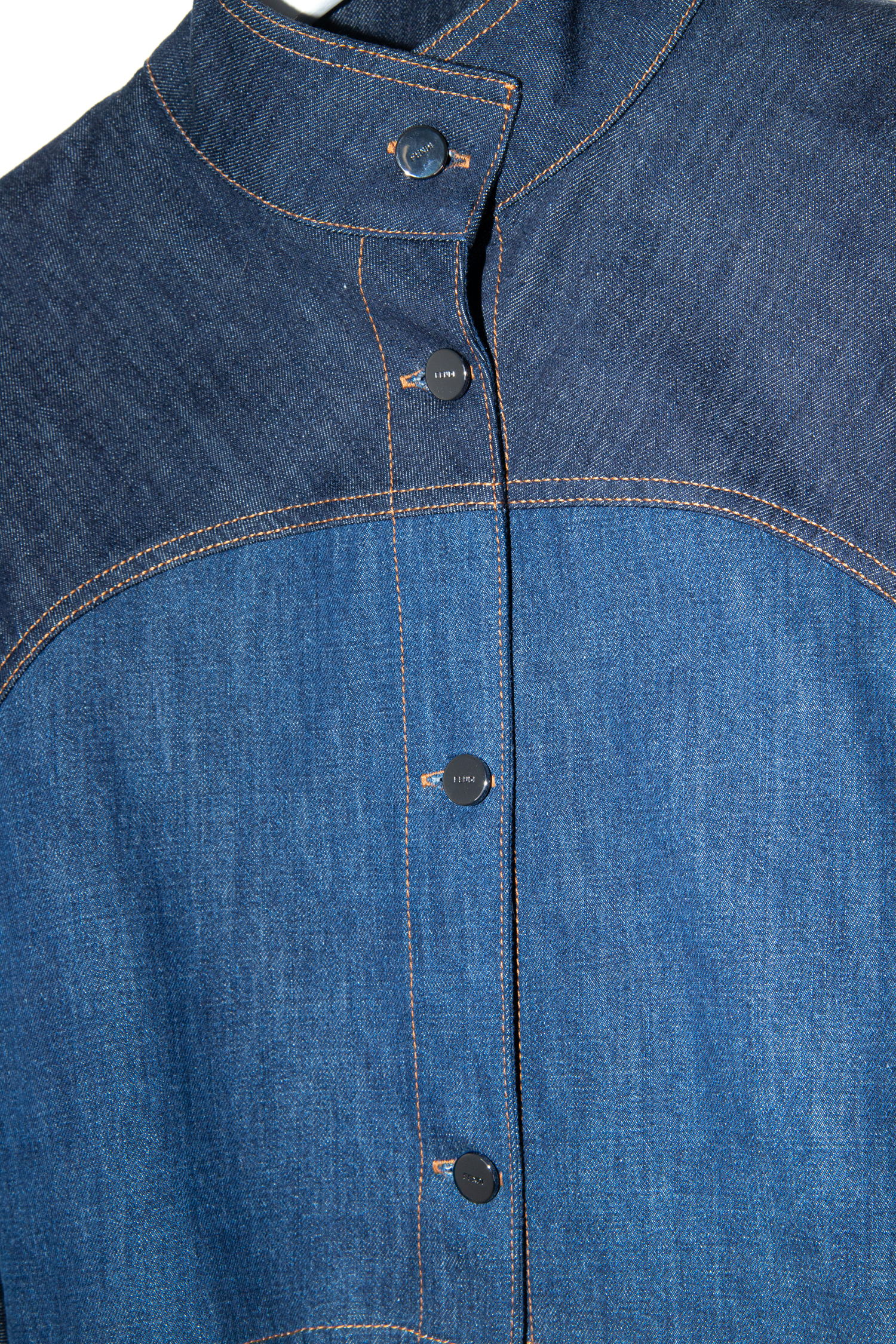 Fendi Cropped-Jeansjacke in Dunkelblau und Blau