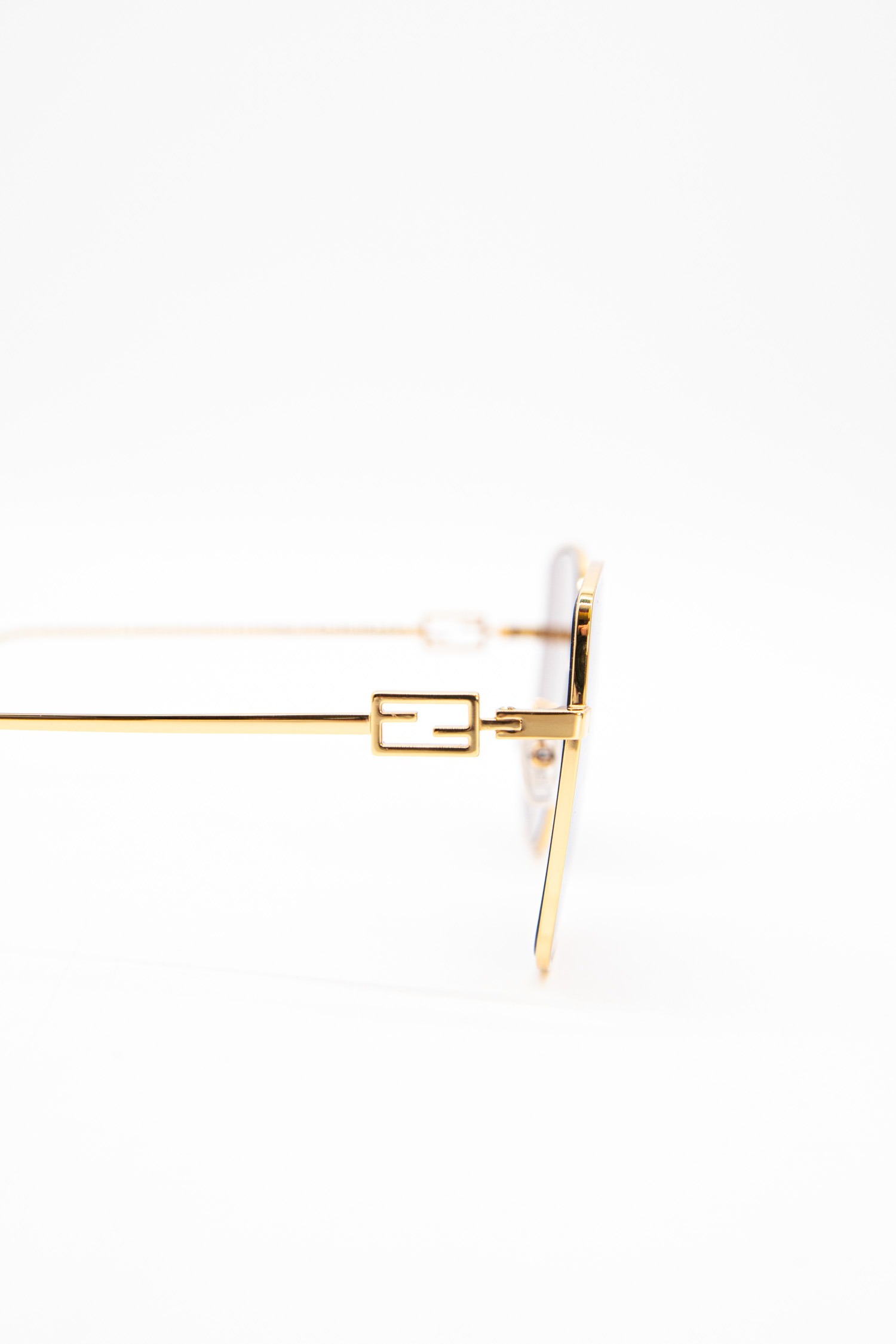 Fendi "40013U" Sonnenbrille mit Monogramm-Gläsern in Gold