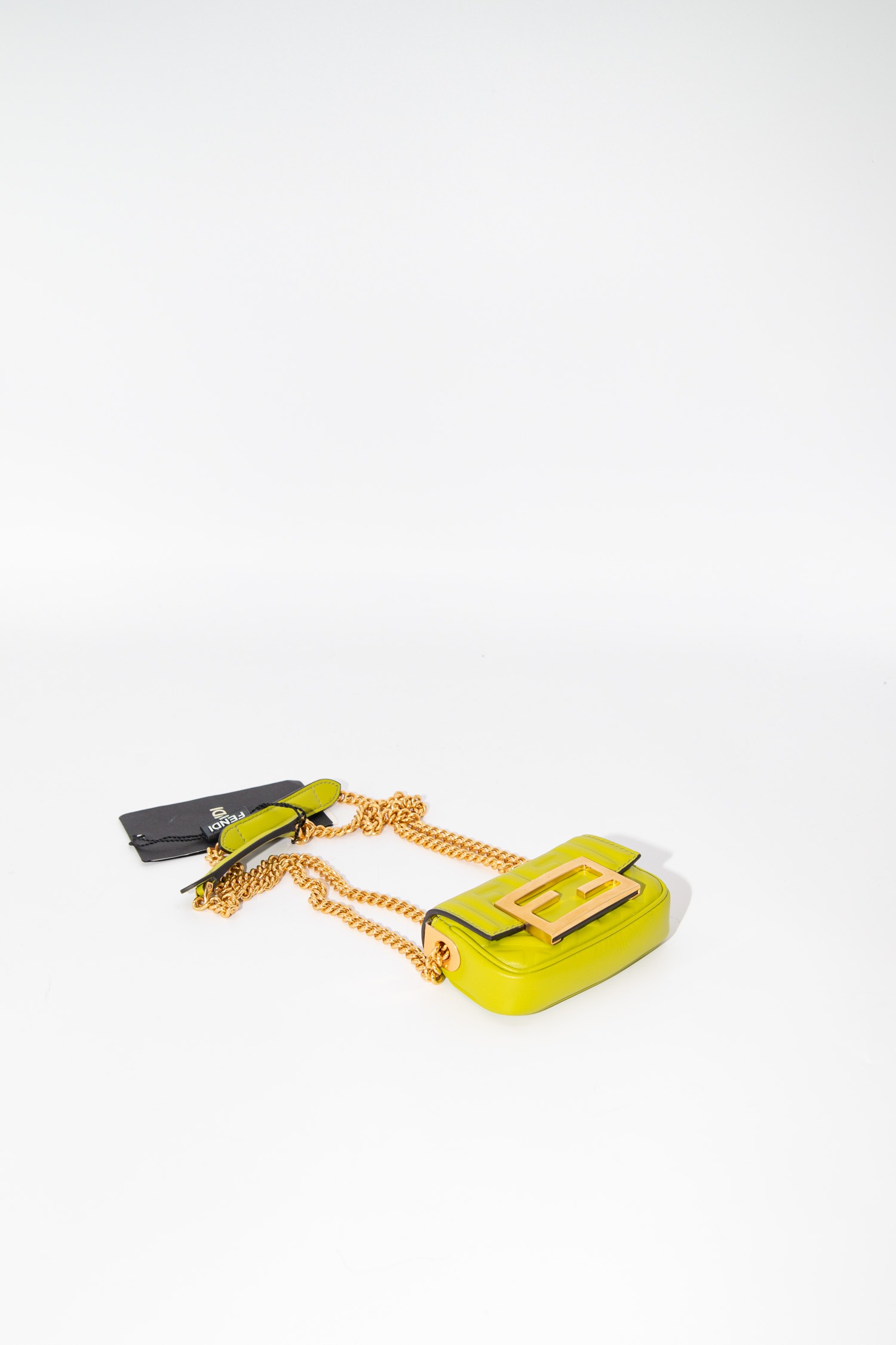 Fendi "Nano Baguette" Mini-Umhängetasche in Grün