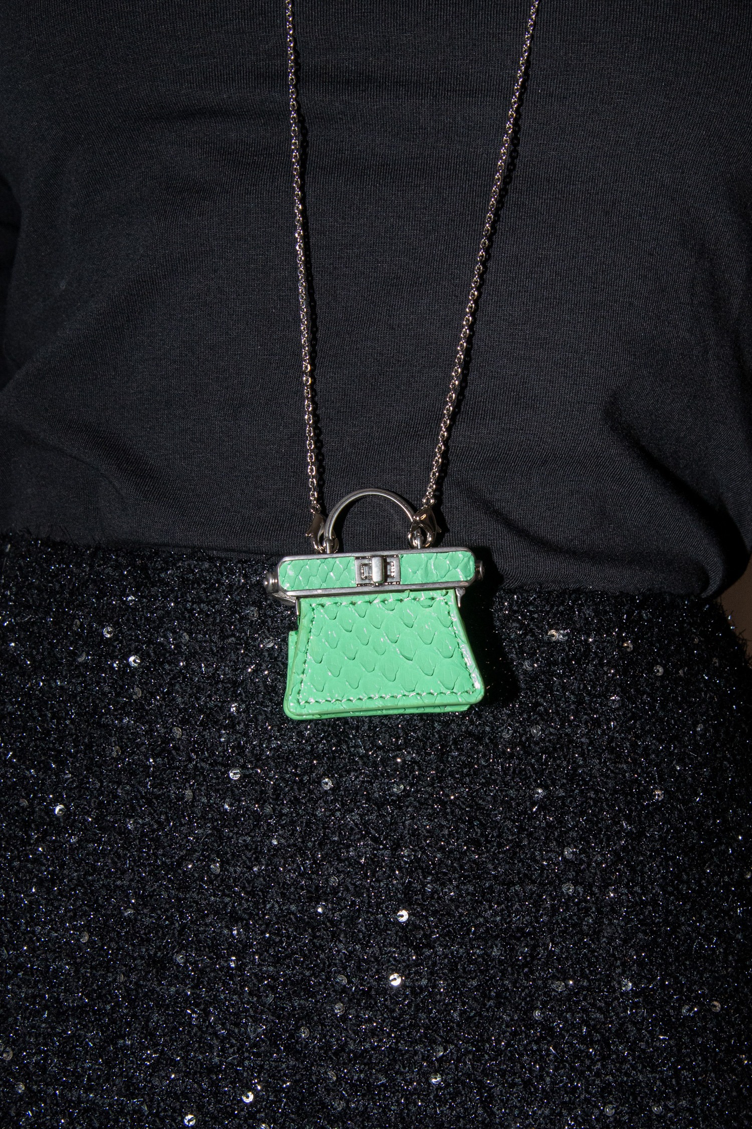 Fendi "Baguette" Mini-Taschenänhänger in Grün