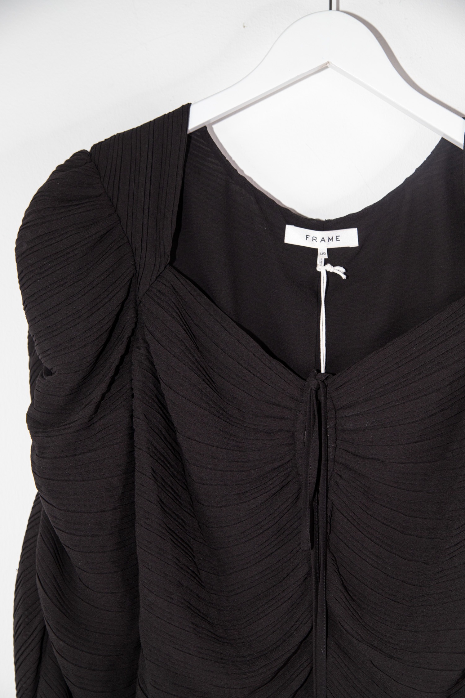 Frame Bluse mit Raffungen und Falten in Schwarz