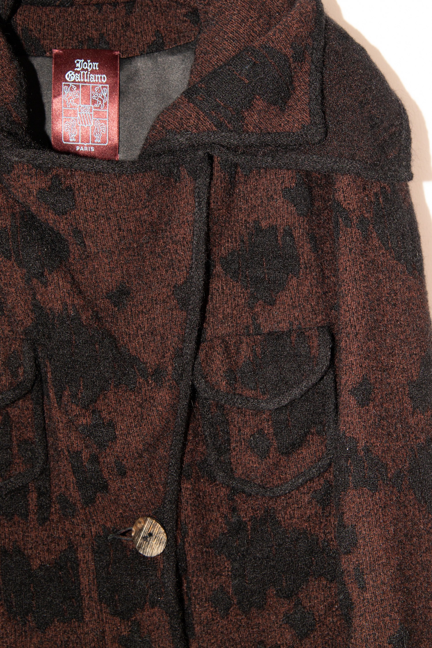 John Galliano Jacke mit abstraktem Muster in Dunkelbraun