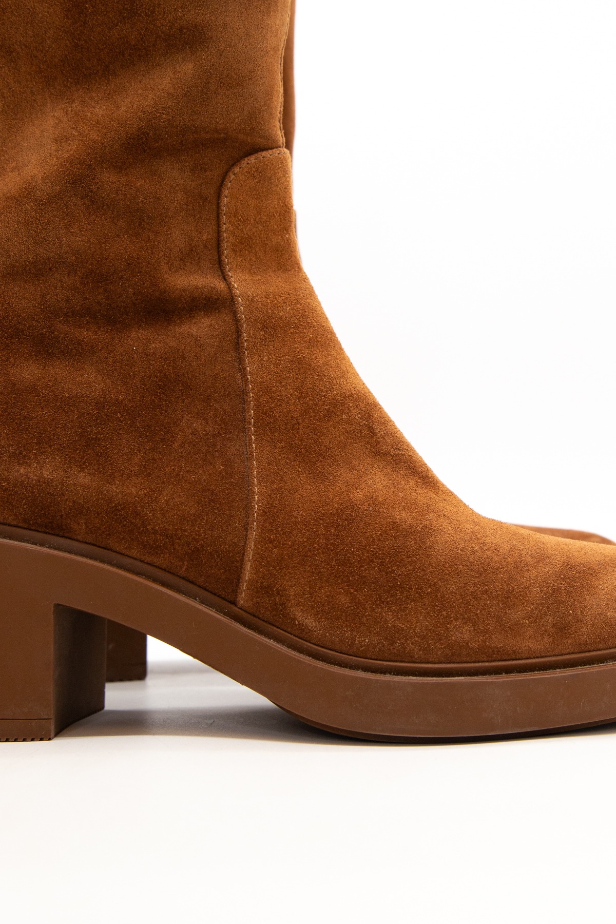 Gianvito Rossi Stiefeletten aus Veloursleder