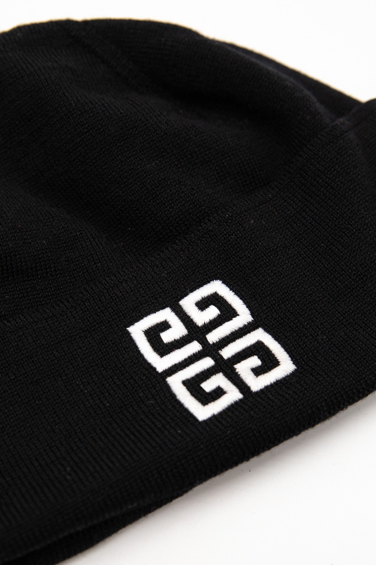Givenchy Mütze in Schwarz und Weiß