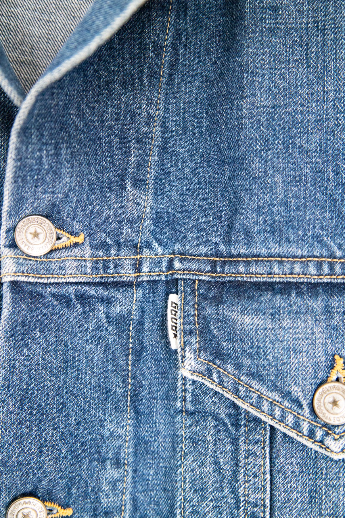 Golden Goose Used-Look Oversized Jeansjacke in Blau