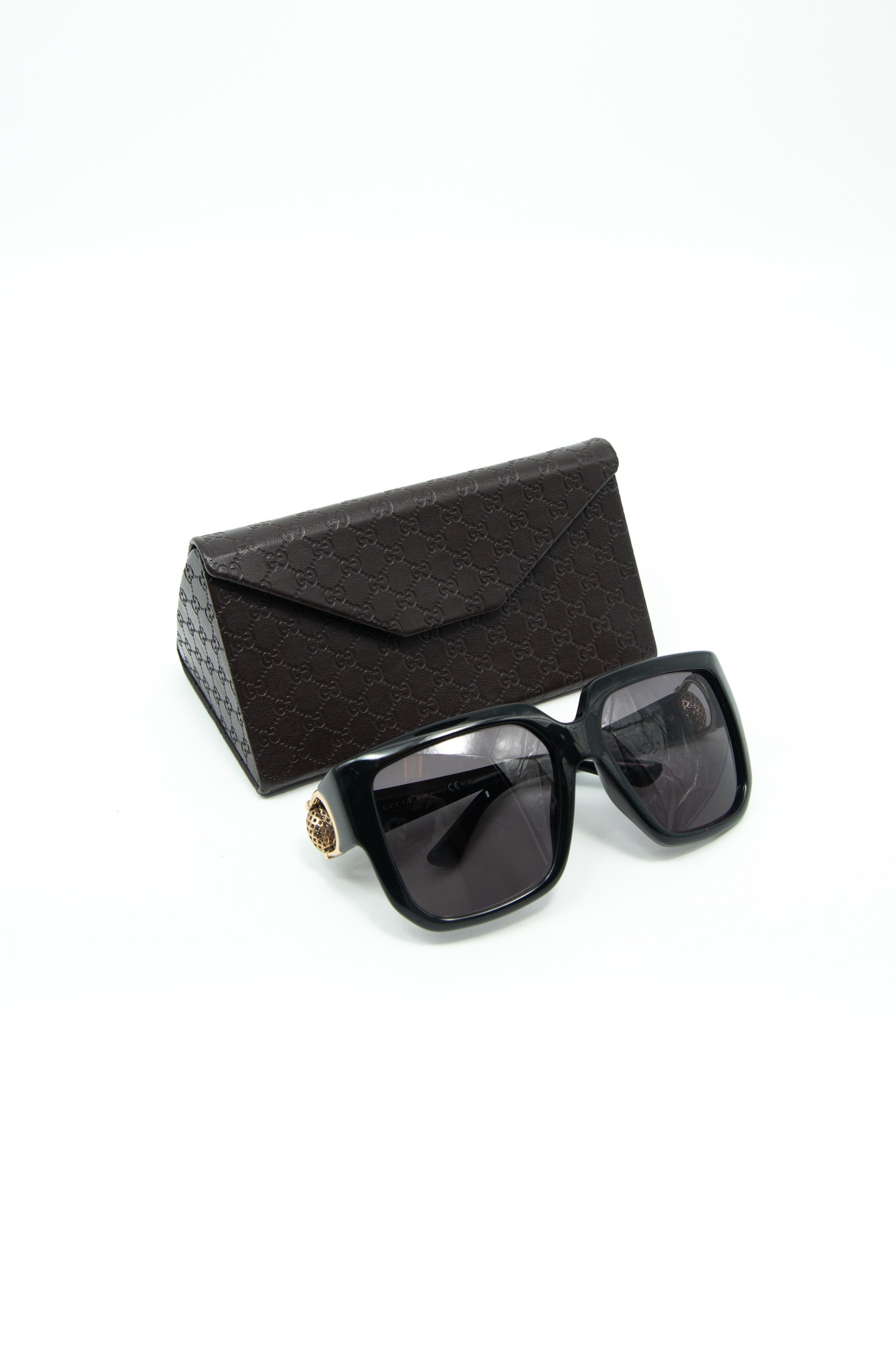 Gucci "GG3727" Sonnenbrille in Schwarz und Gold