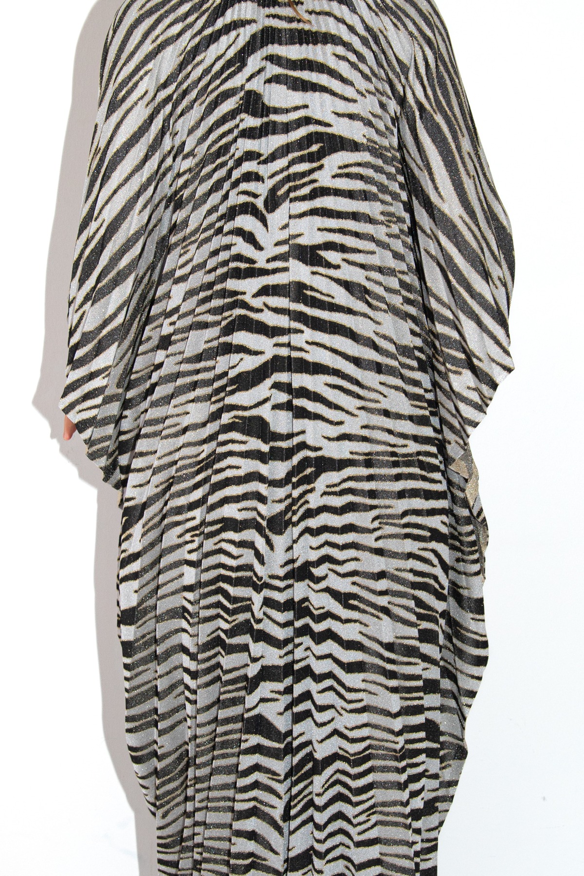 Gucci Kaftan Kleid mit Zebramuster in Silber, Schwarz und Gold