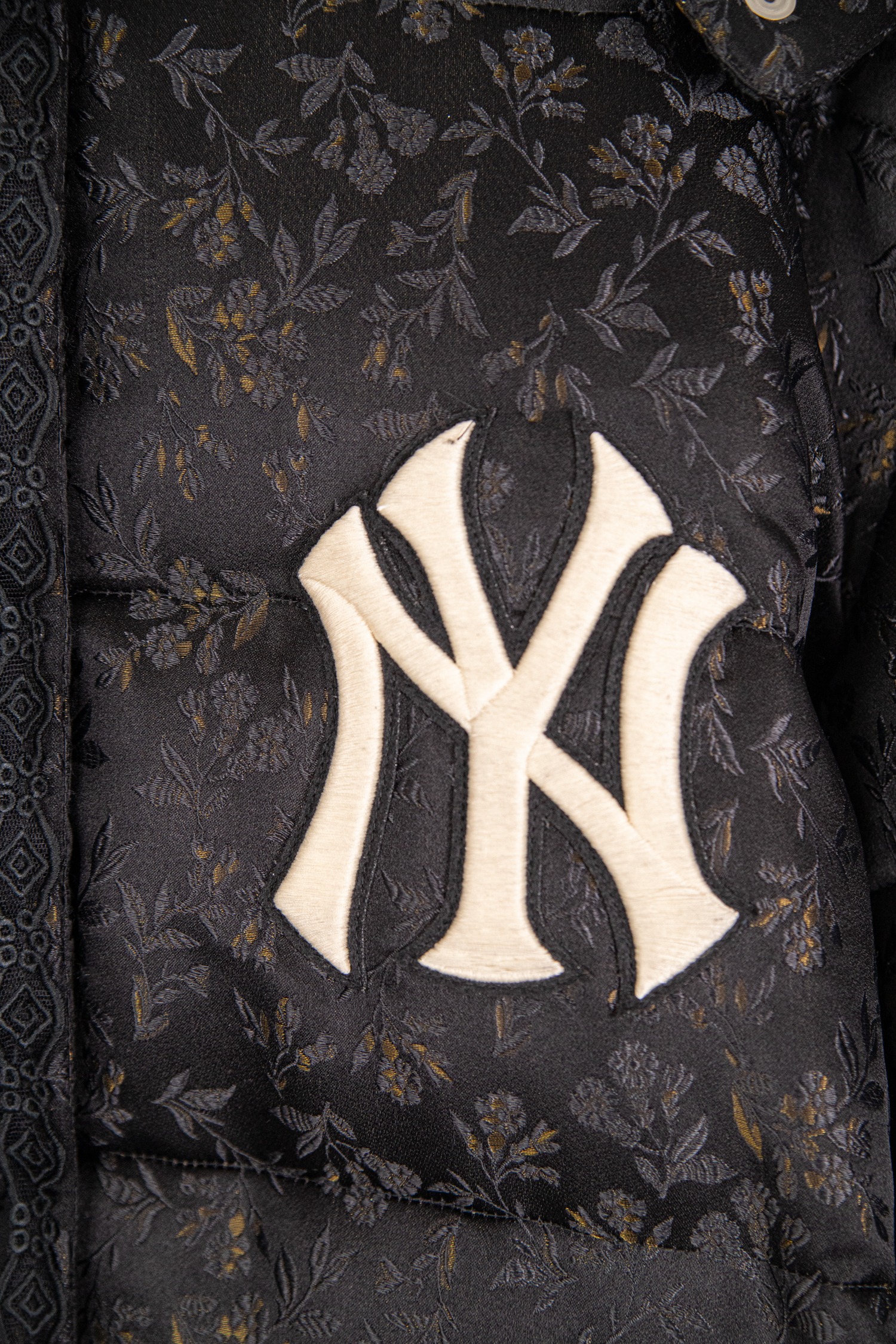 Gucci "NY Yankees" Puffermantel in Schwarz