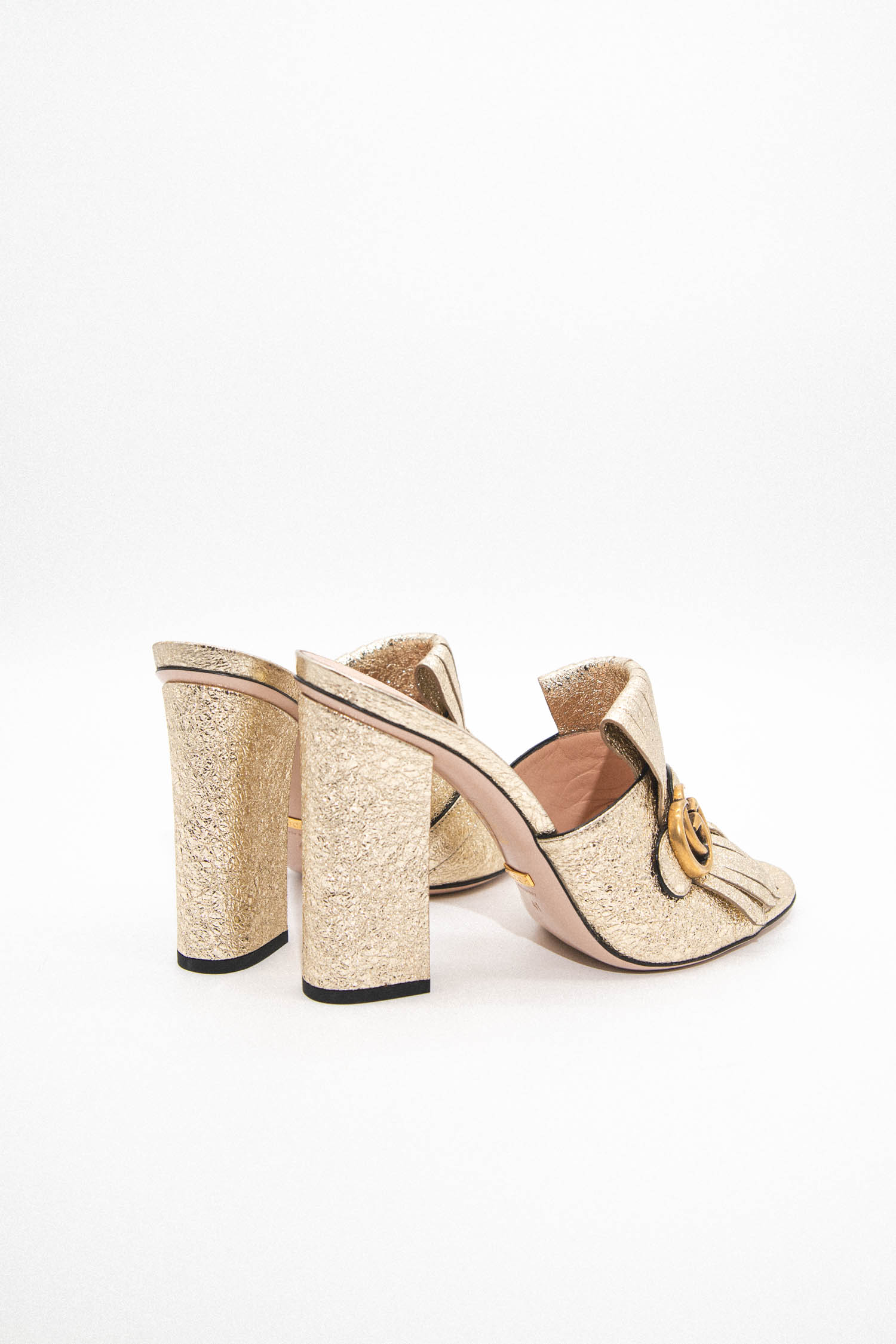 Gucci "Marmont Metallic Leather" Pumps in Gold