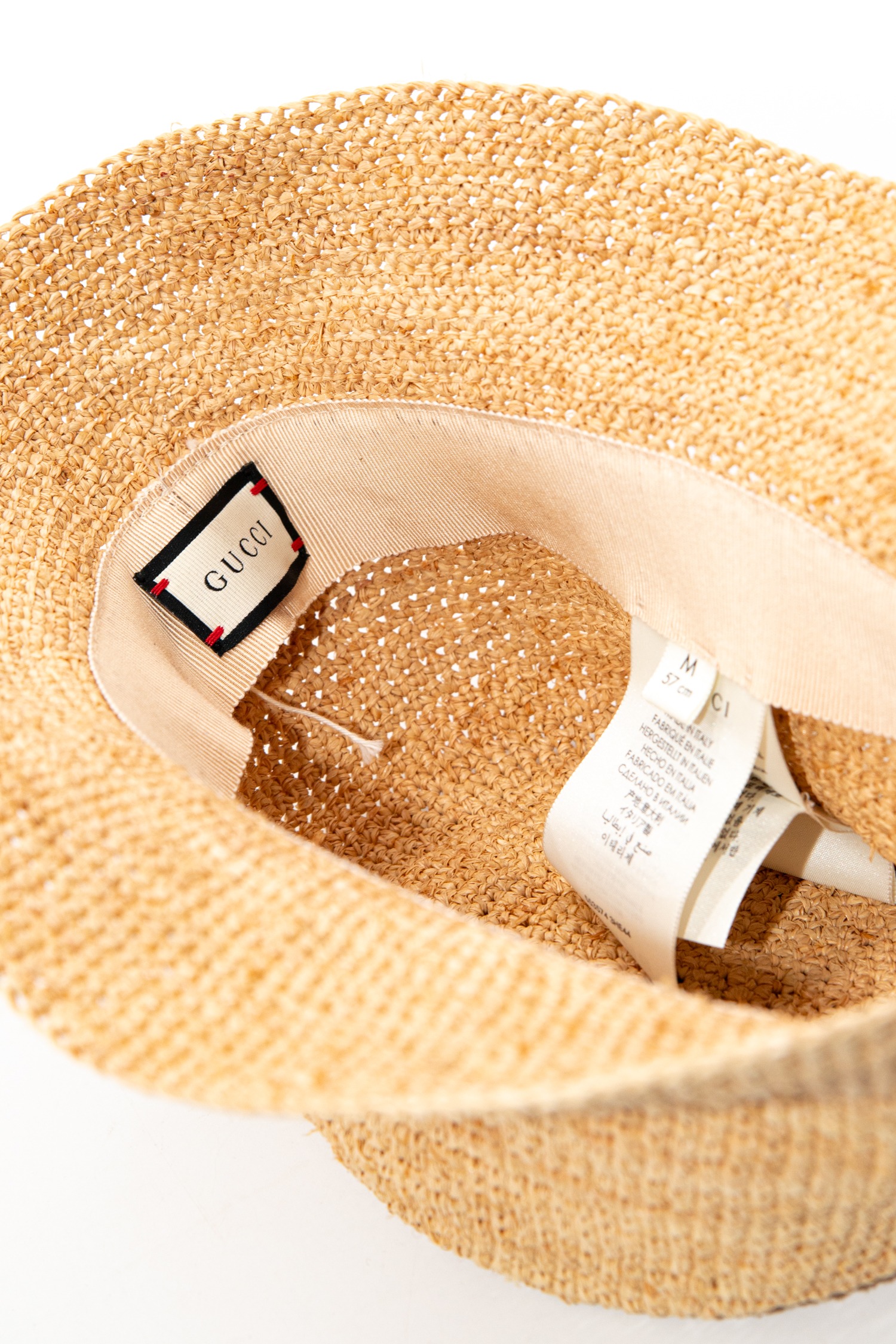 Gucci Fischerhut aus Stroh in Beige und Gold