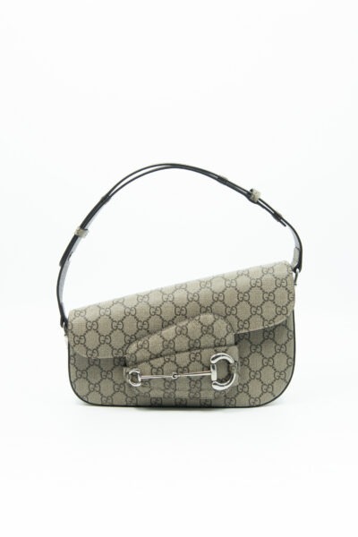 Gucci "Horsebit 1955 Asymetric" Handtasche in Beige und Silber