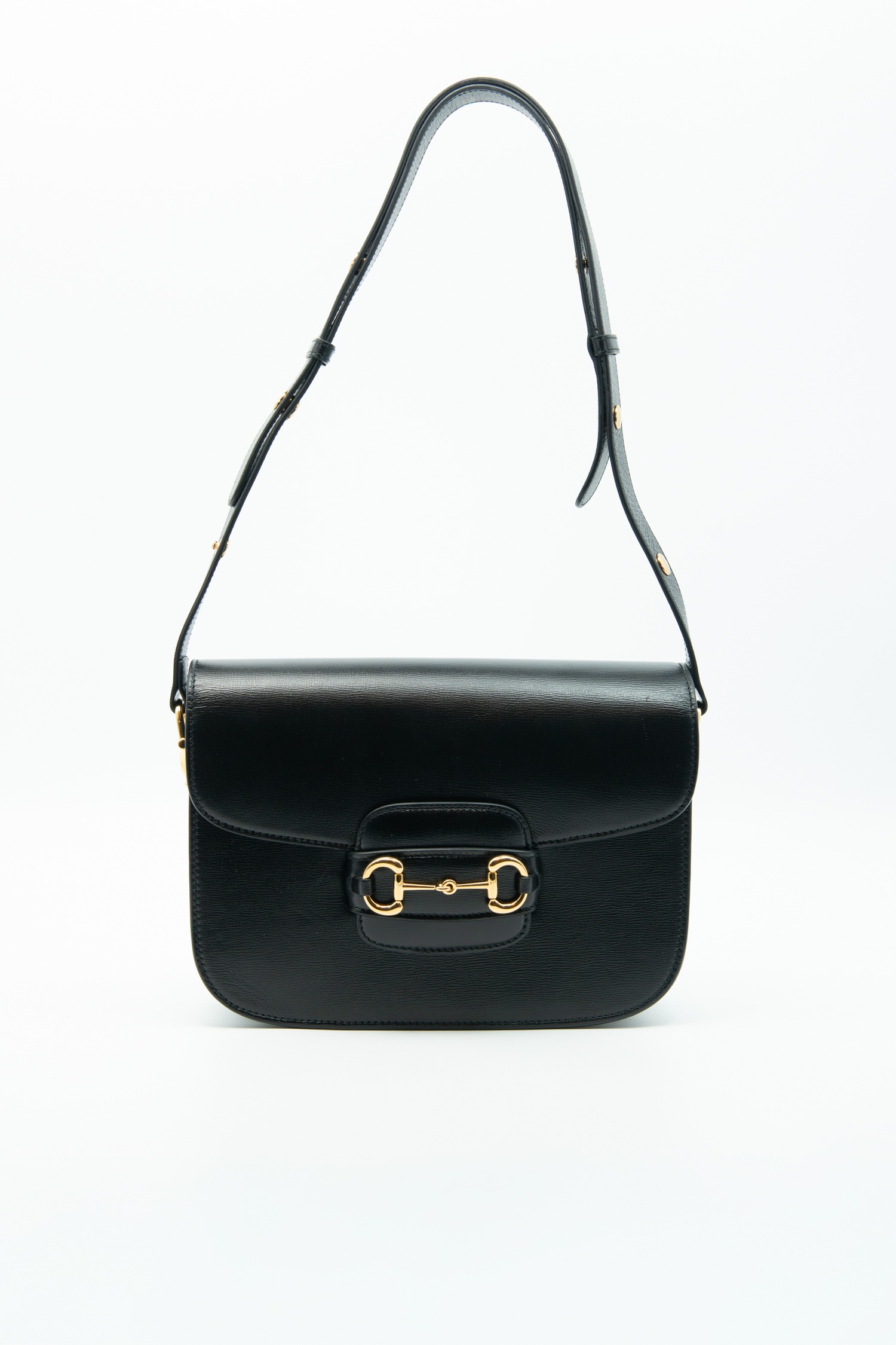 Gucci "Horsebit 1955" Mittelgroße Schultertasche in Schwarz und Gold