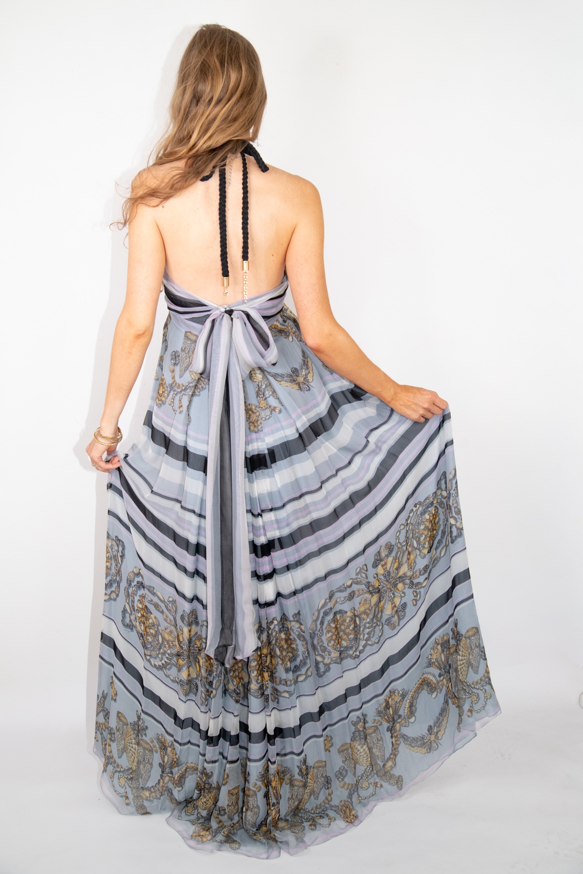 Gucci Vintage Maxikleid mit Print in Grau und Gold