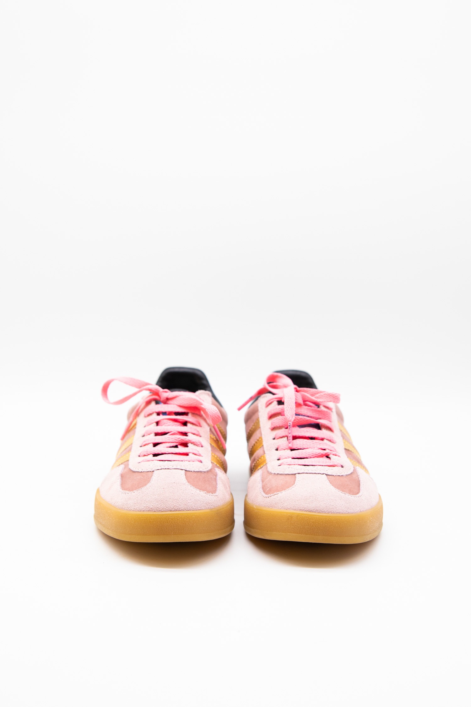 Gucci x Adidas "Gazelle" Sneaker in Rosa und Gold