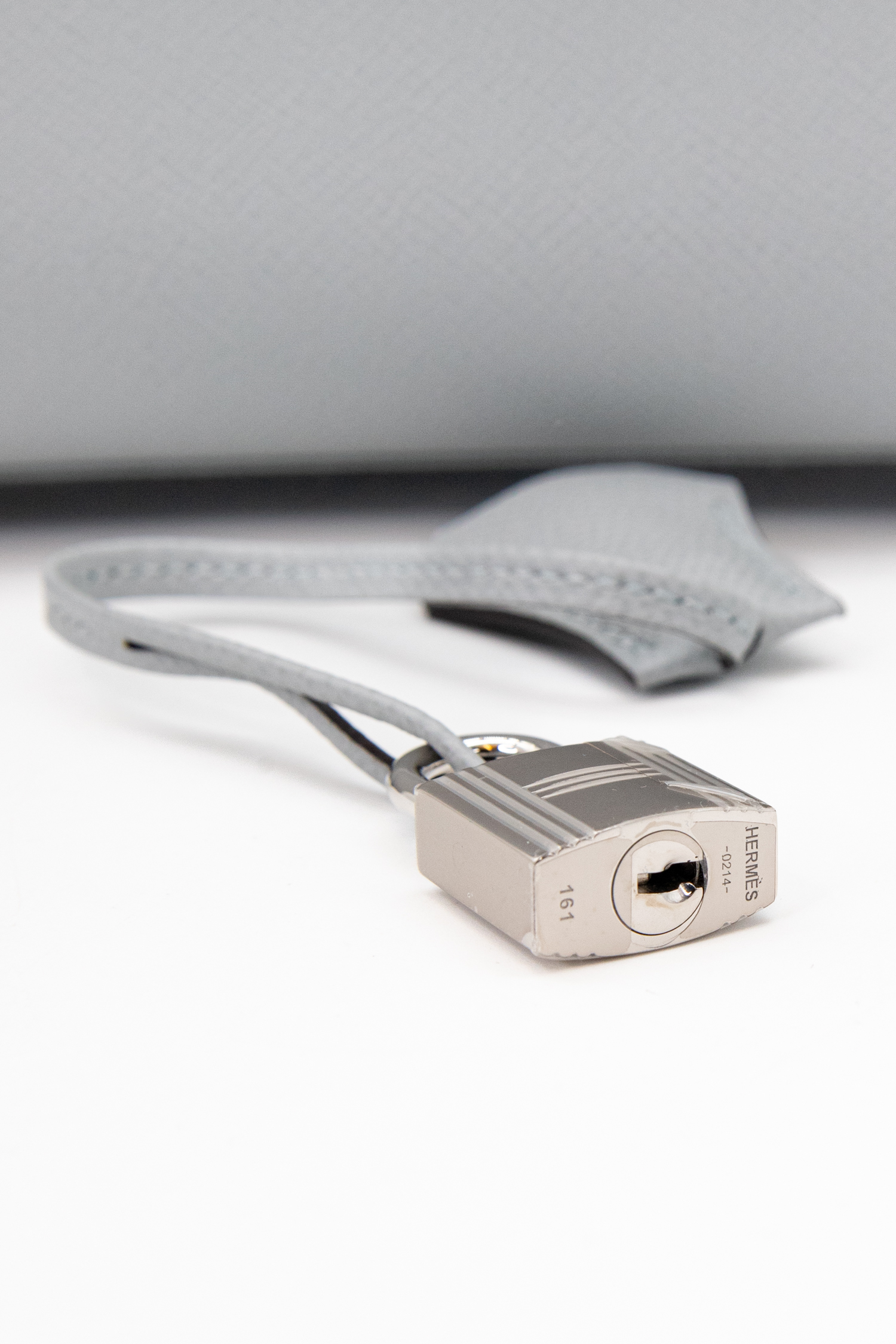 Hermès "Birkin Bag 25" Handtasche in Hellgrau