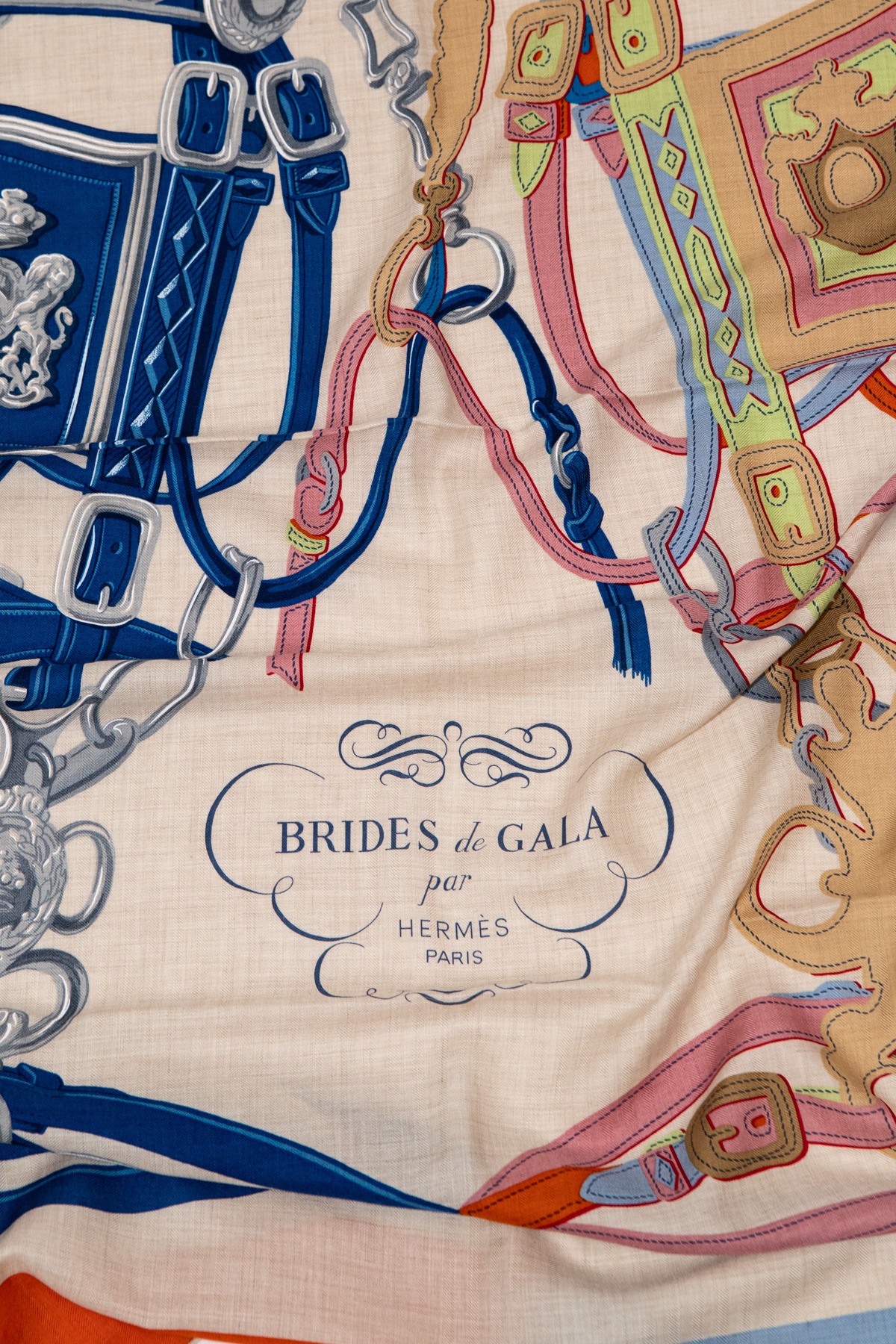 Hermès „Brides de Gala“ Tuch in Orange und Bunt