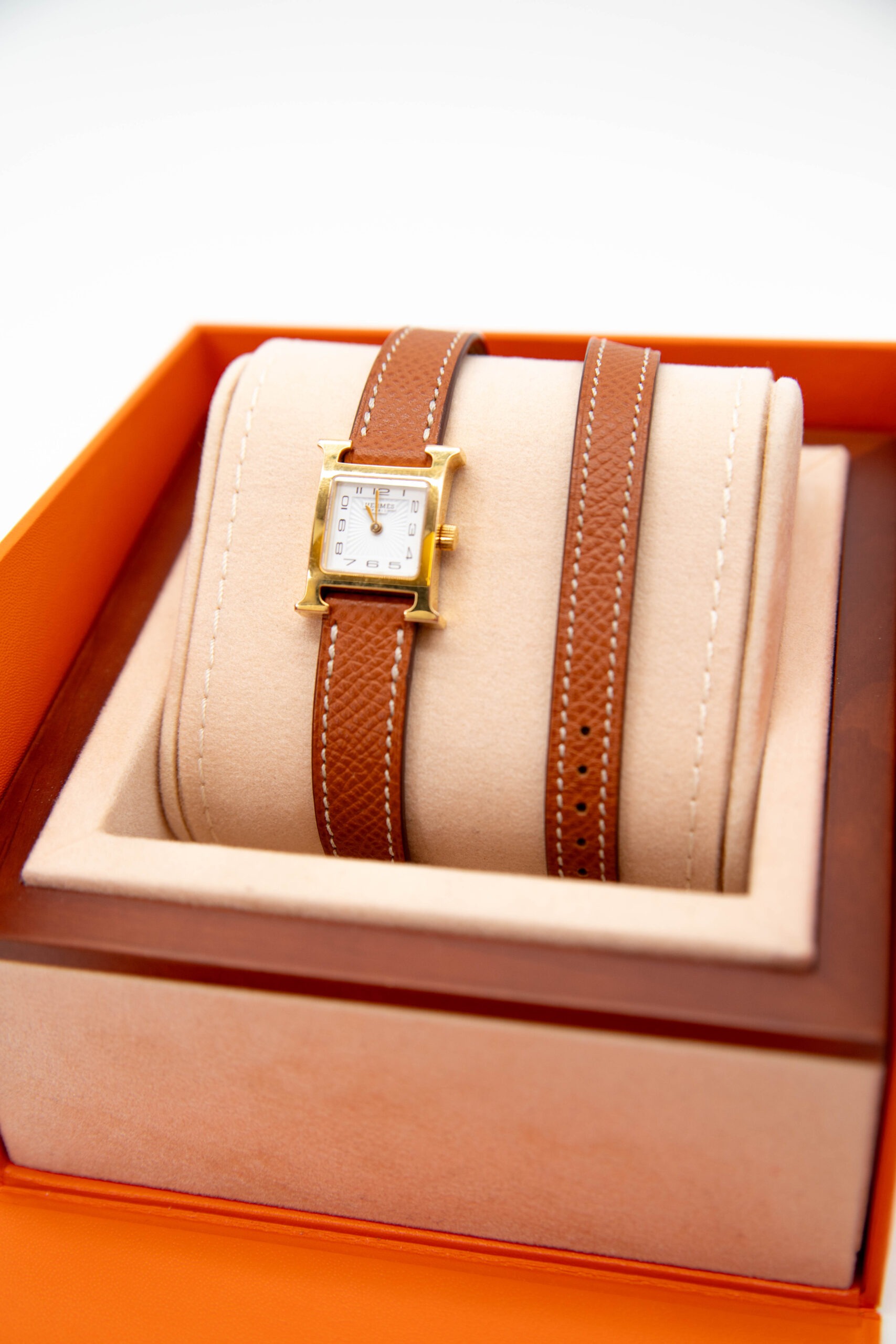 Hermès "Heure H" Armbanduhr in Cognacfarben