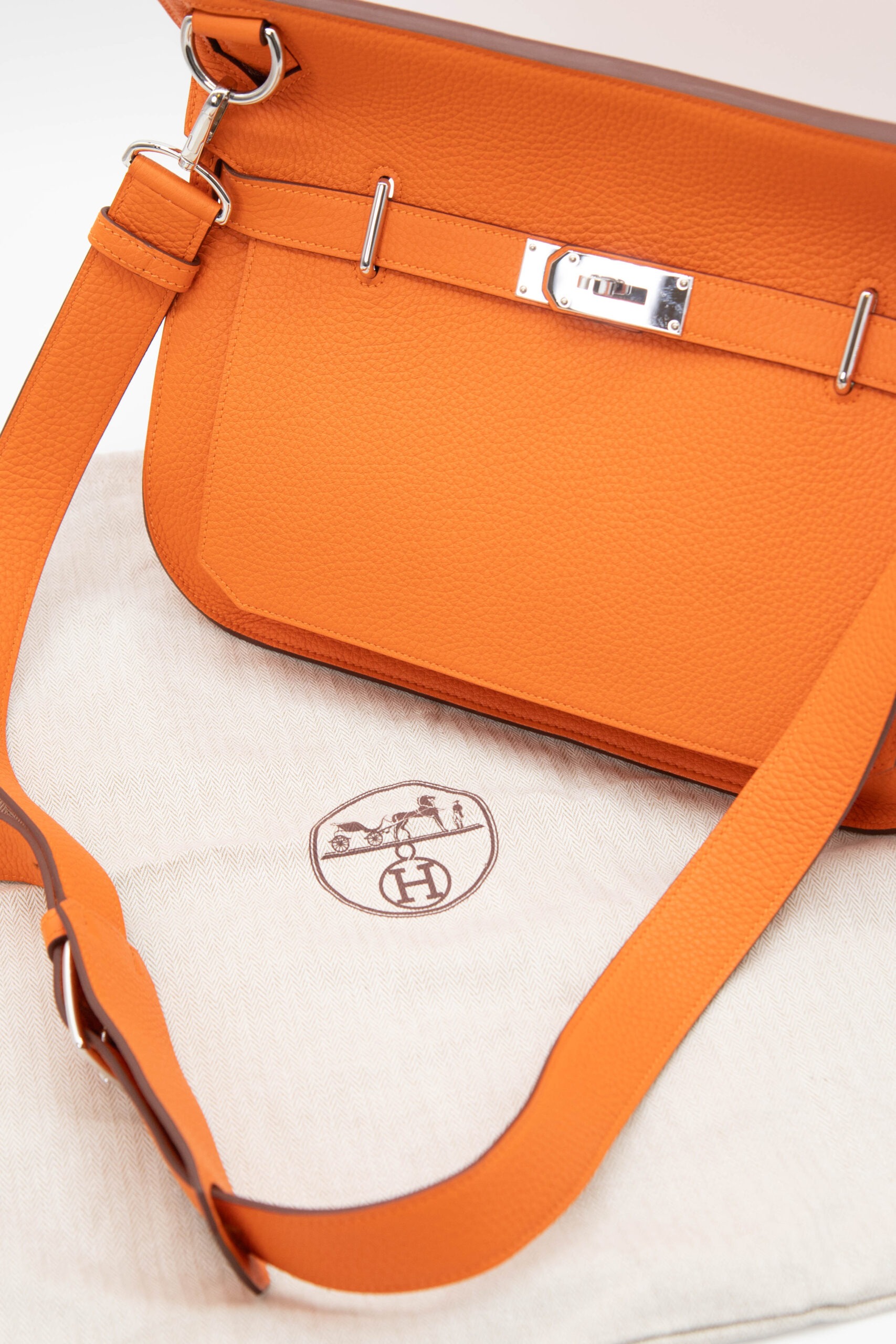 Hermès „Jypsière“ Umhängetasche in Orange