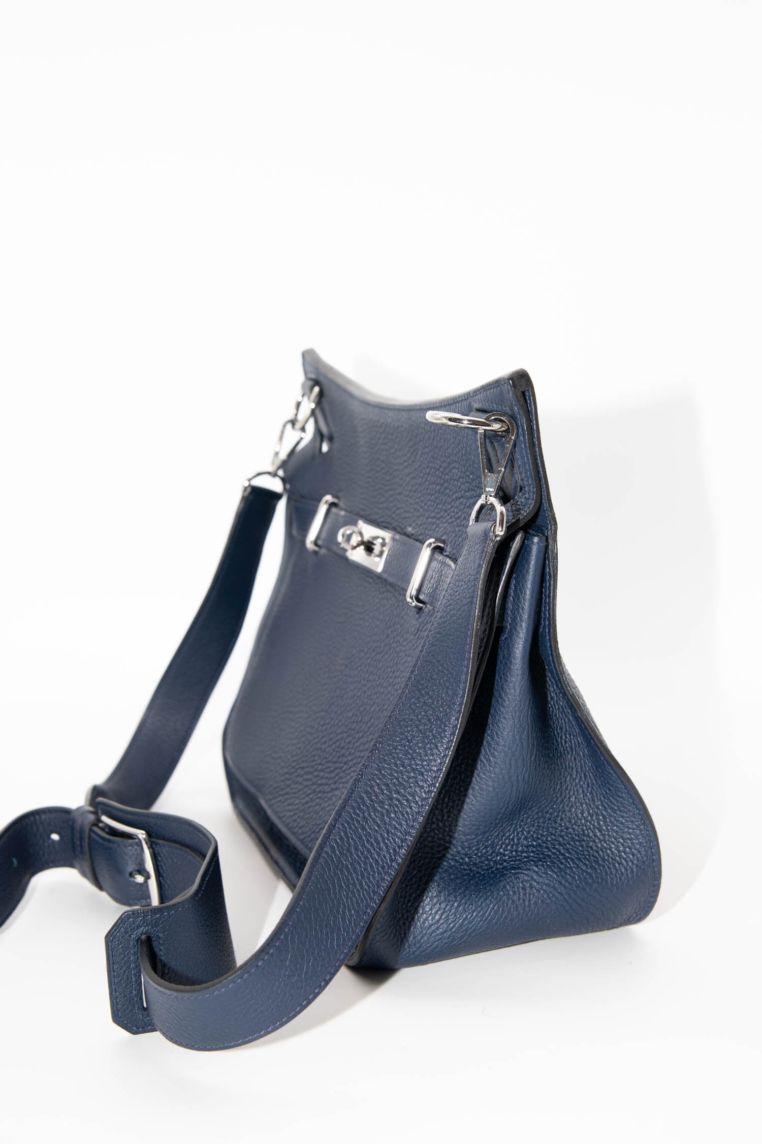 Hermès "Jypsière" Umhängetasche in Dunkelblau