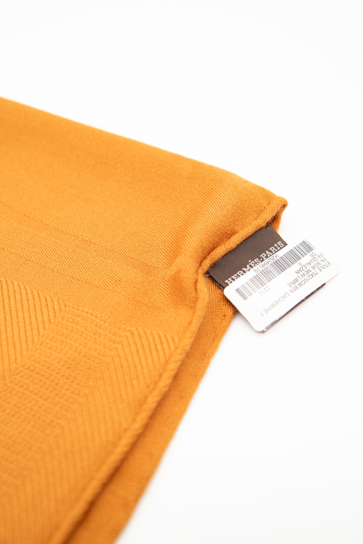 Hermès „New Libris“ Kaschmir-Seidentuch in Cognac