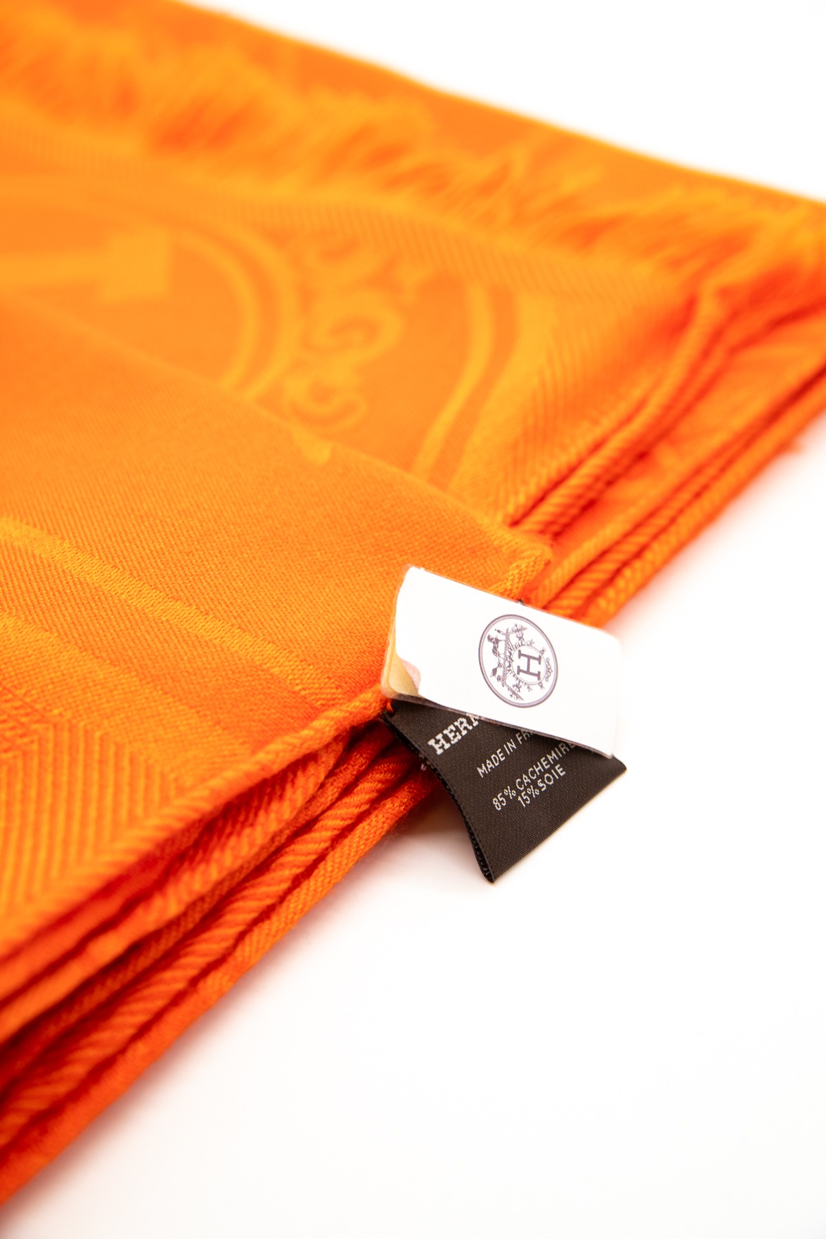 Hermès „New Libris“ Kaschmir-Seidentuch in Orange