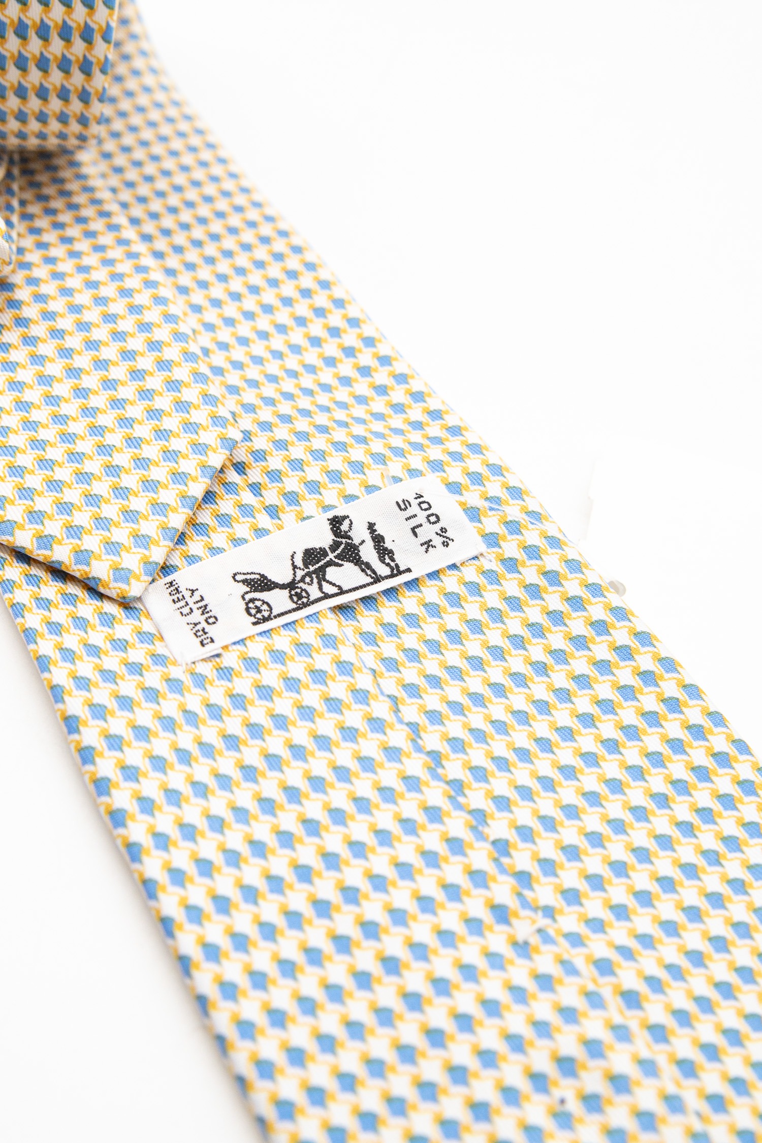 Hermès Krawatte mit geometrischem Muster in Gelb und Blau