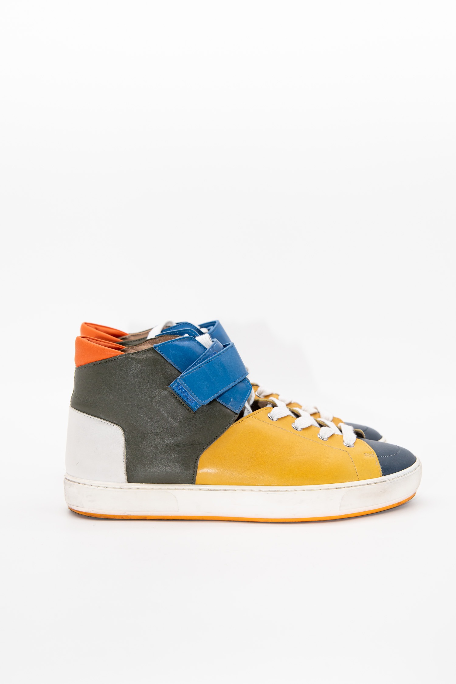 Hermès High-Top Sneaker in Bunt