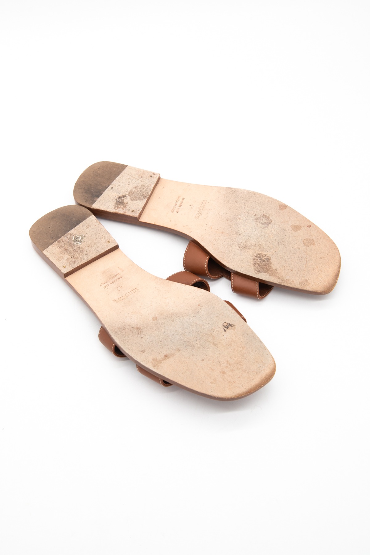 Hermès „Oran“ Sandalen in Hellbraun