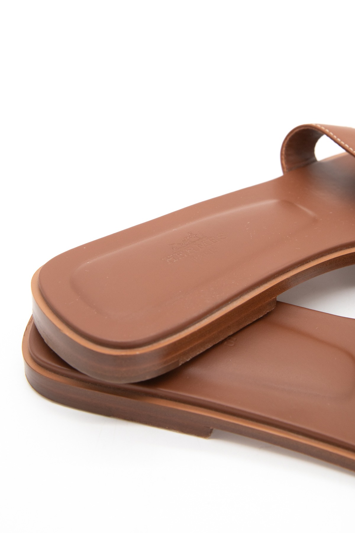 Hermès „Oran“ Sandalen in Hellbraun