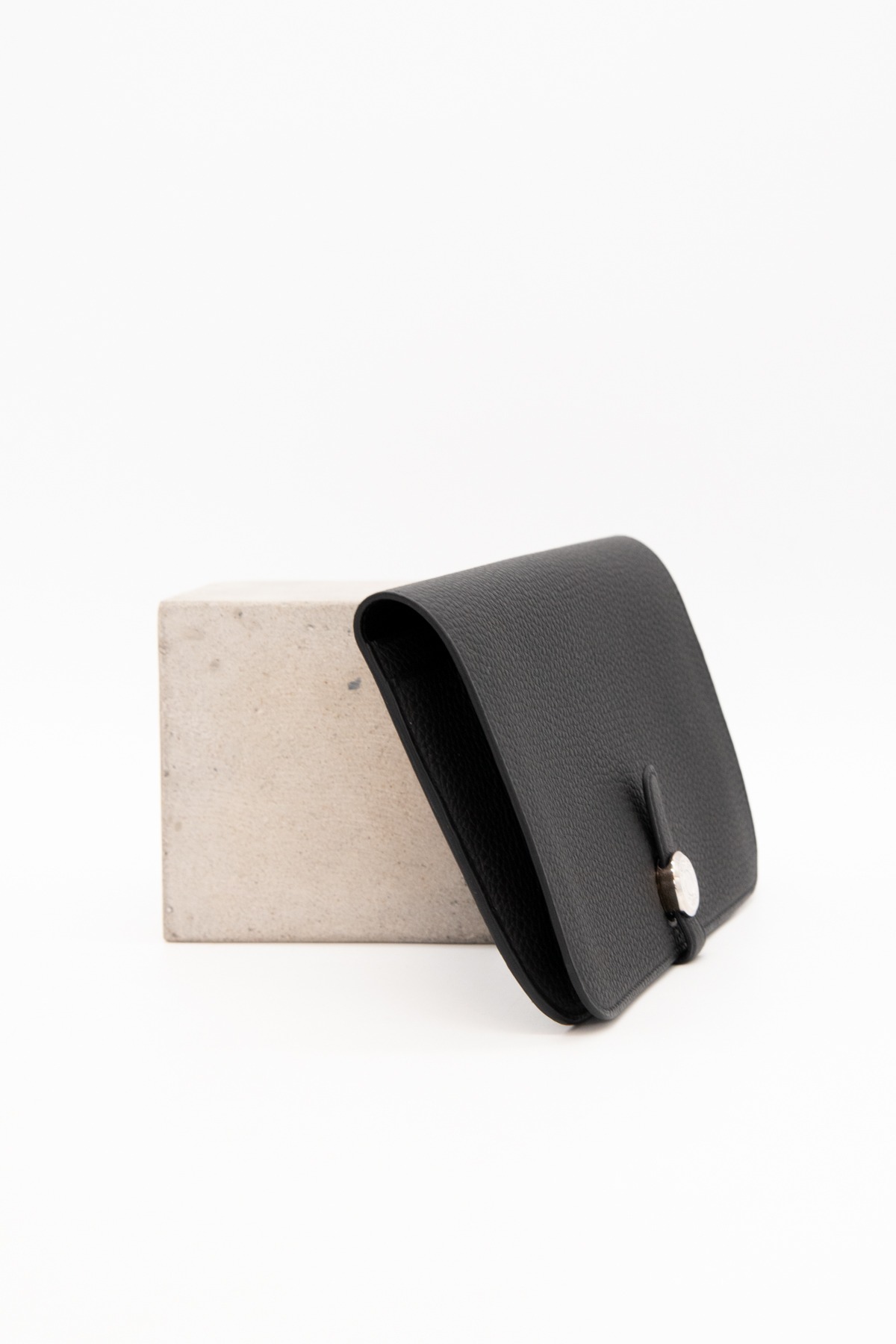 Hermès "Dogon Duo Wallet" Portemonnaie in Schwarz und Silber