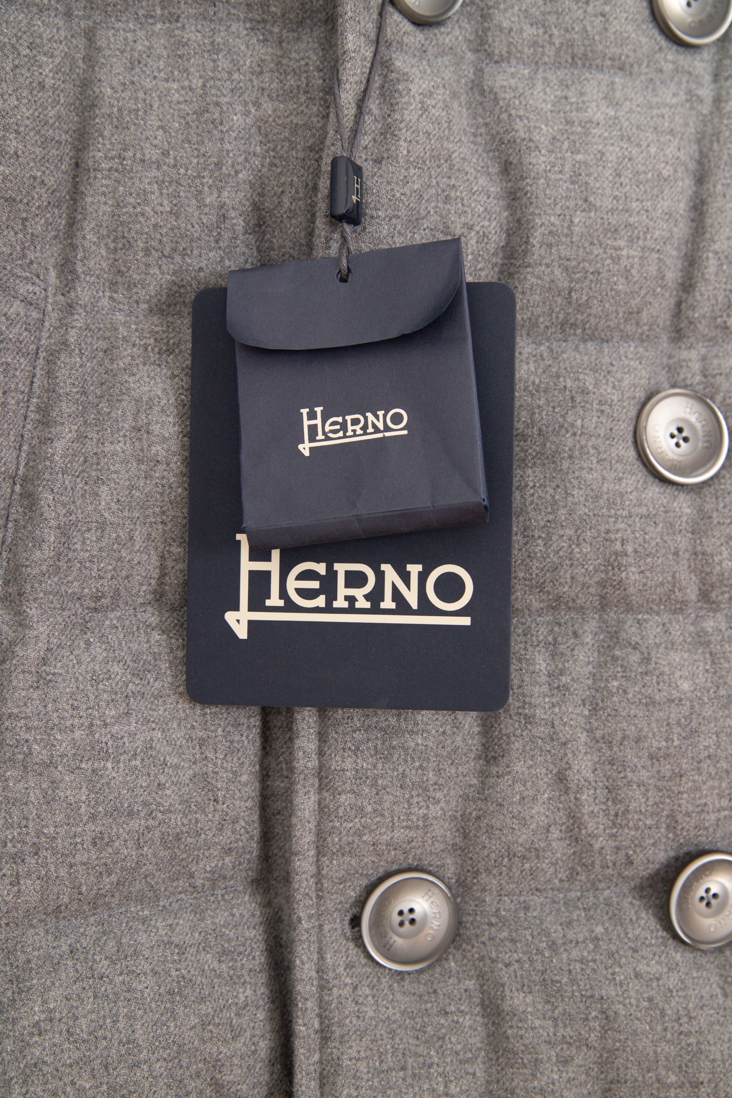 Herno Zweireihiger Daunenmantel in Grau