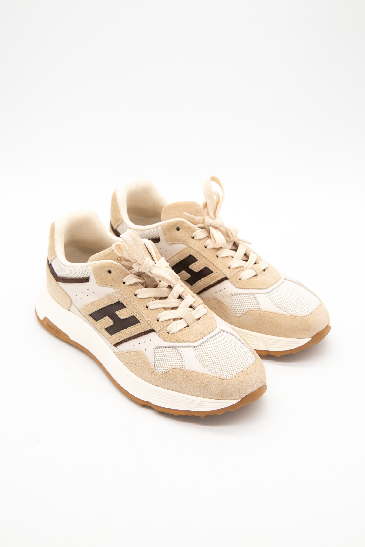 Hogan "Hyperlight" Sneaker in Ecru, Beige und Braun