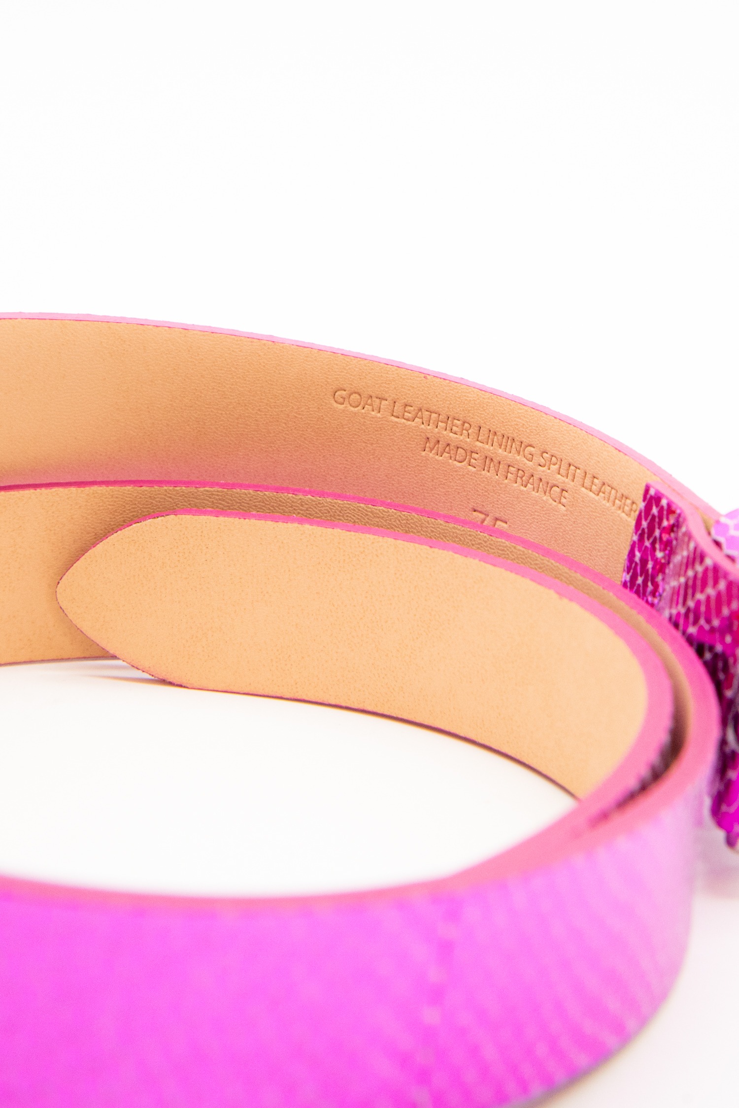 Isabel Marant Gürtel in glänzendem Pink und Silber