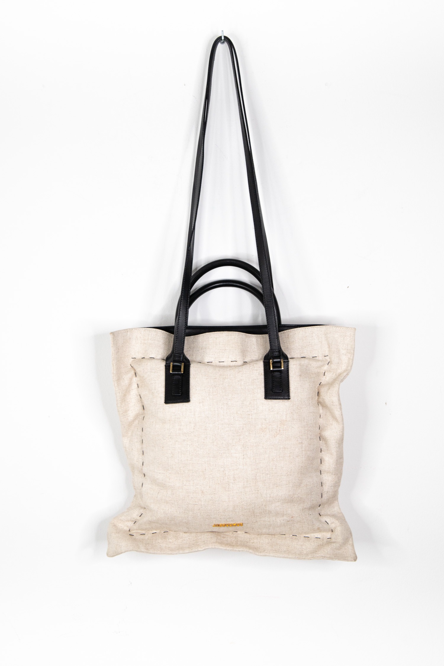Jacquemus "Le Coussin" Schultertasche in Hellbeige