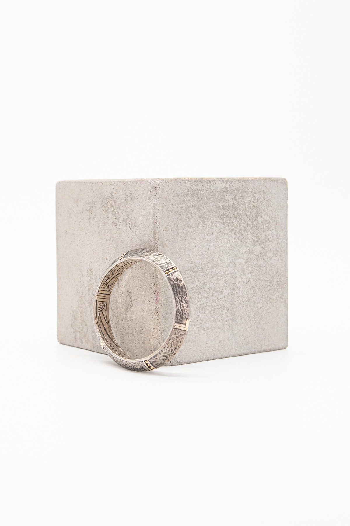 John Hardy Armreif mit Goldenen Details in Silber