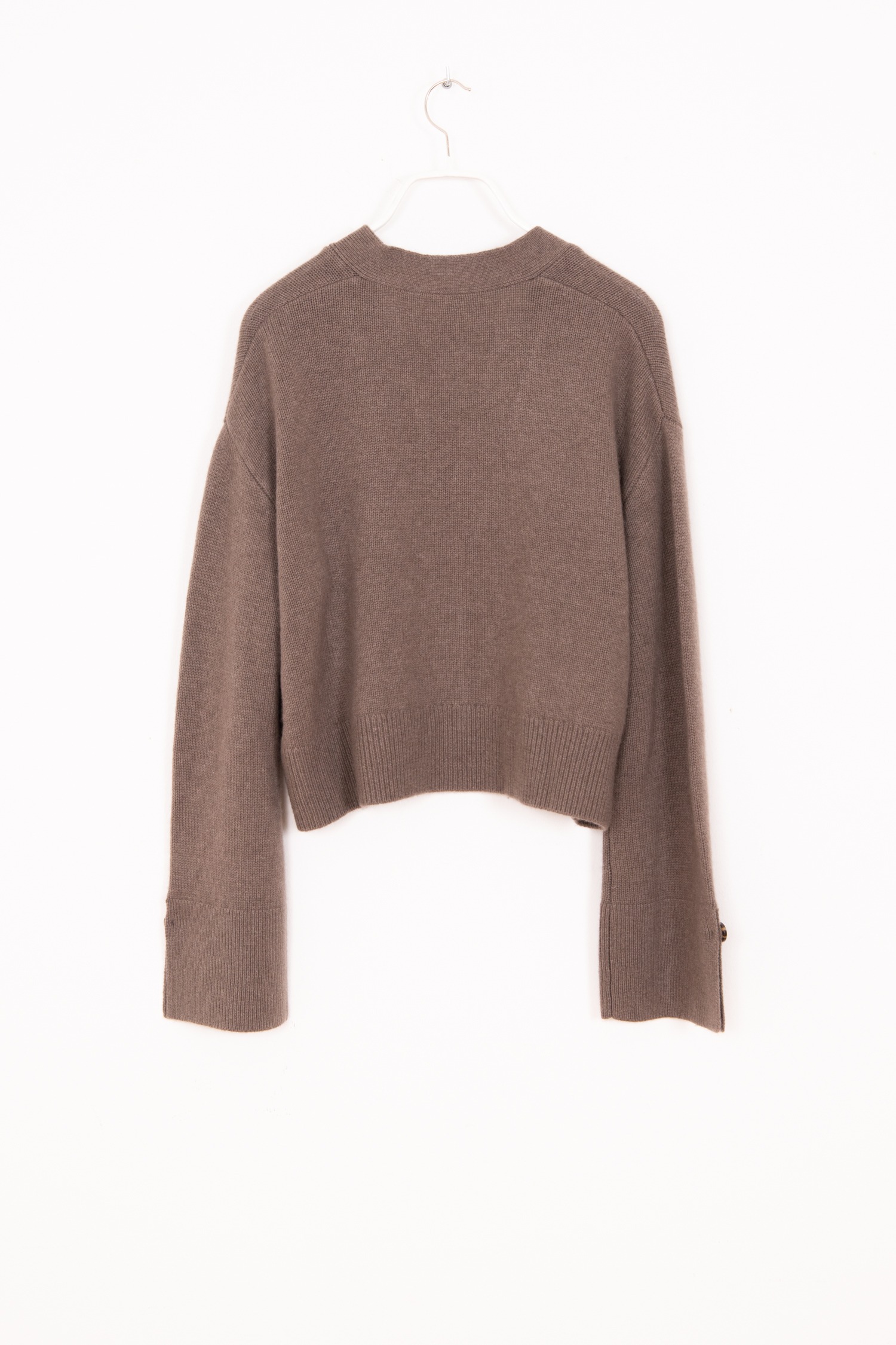 Ladneri Strickjacke mit V-Ausschnitt in Graubraun