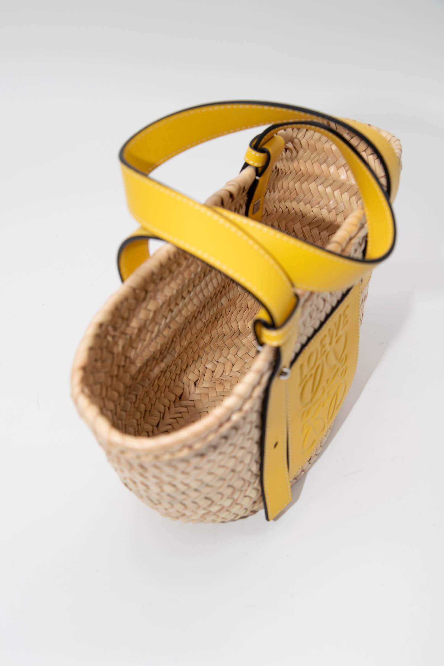 Loewe Raffia Small Basket Tote Bag Handtasche in Gelb