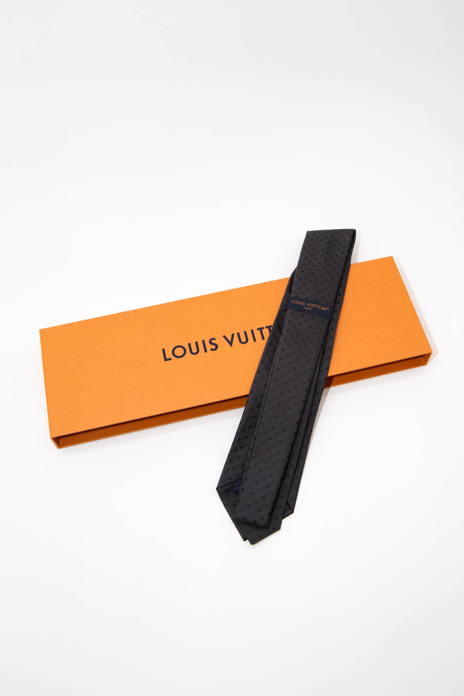 Louis Vuitton "Neo Monogramissime Capsule Krawatte" in Anthrazit