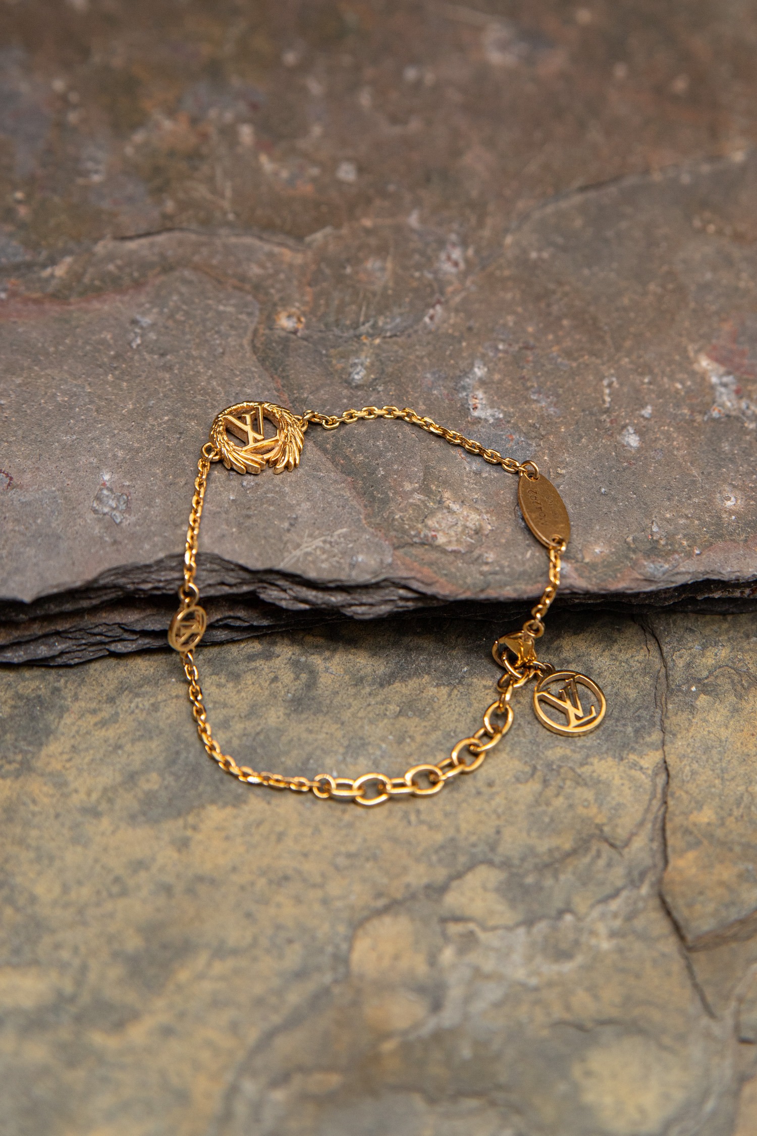 Louis Vuitton Armband in Gold