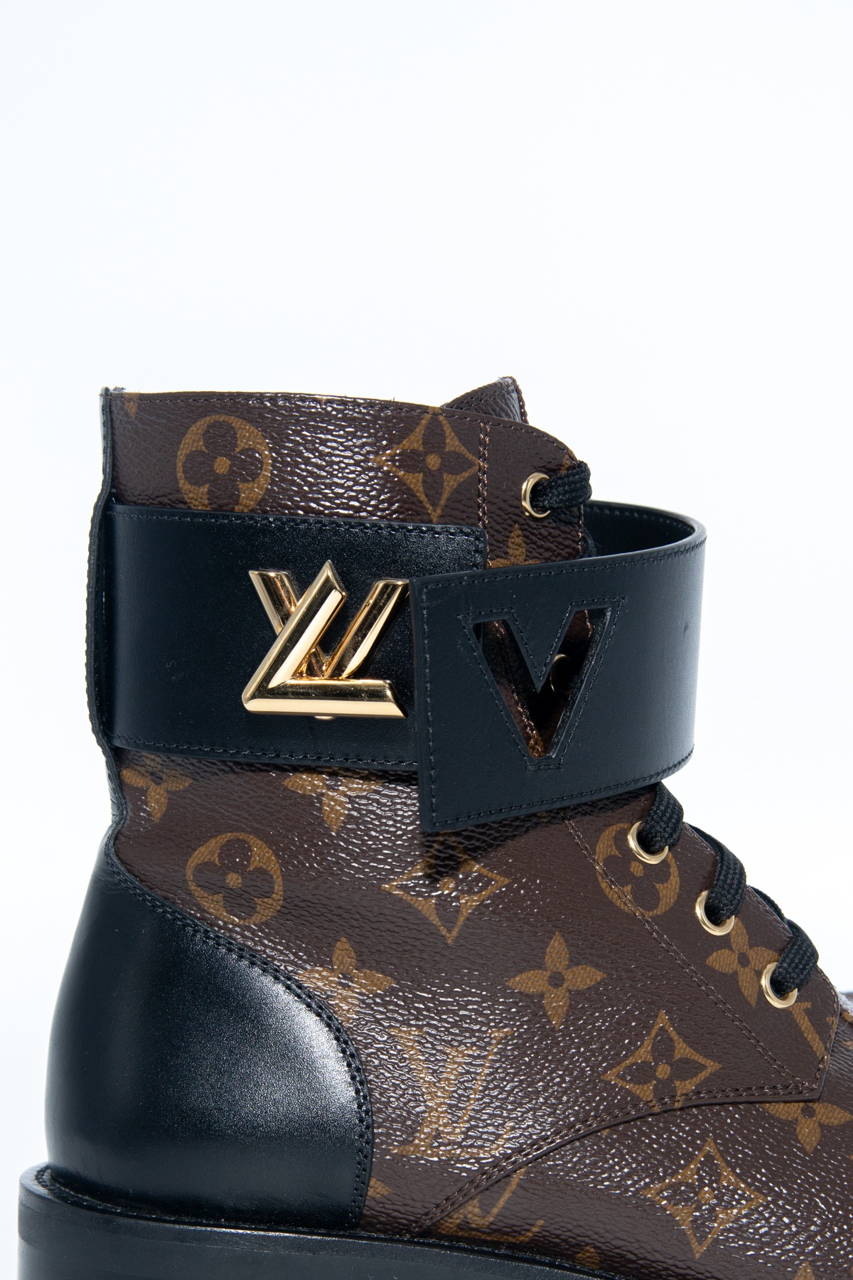 Louis Vuitton "Wonderland Flat Ranger" Stiefeletten in Braun