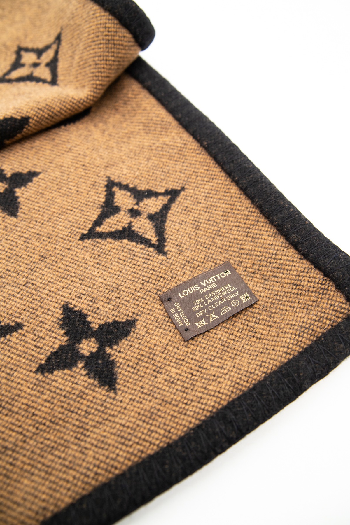 Louis Vuitton Schal mit Monogramm in Braun und Schwarz