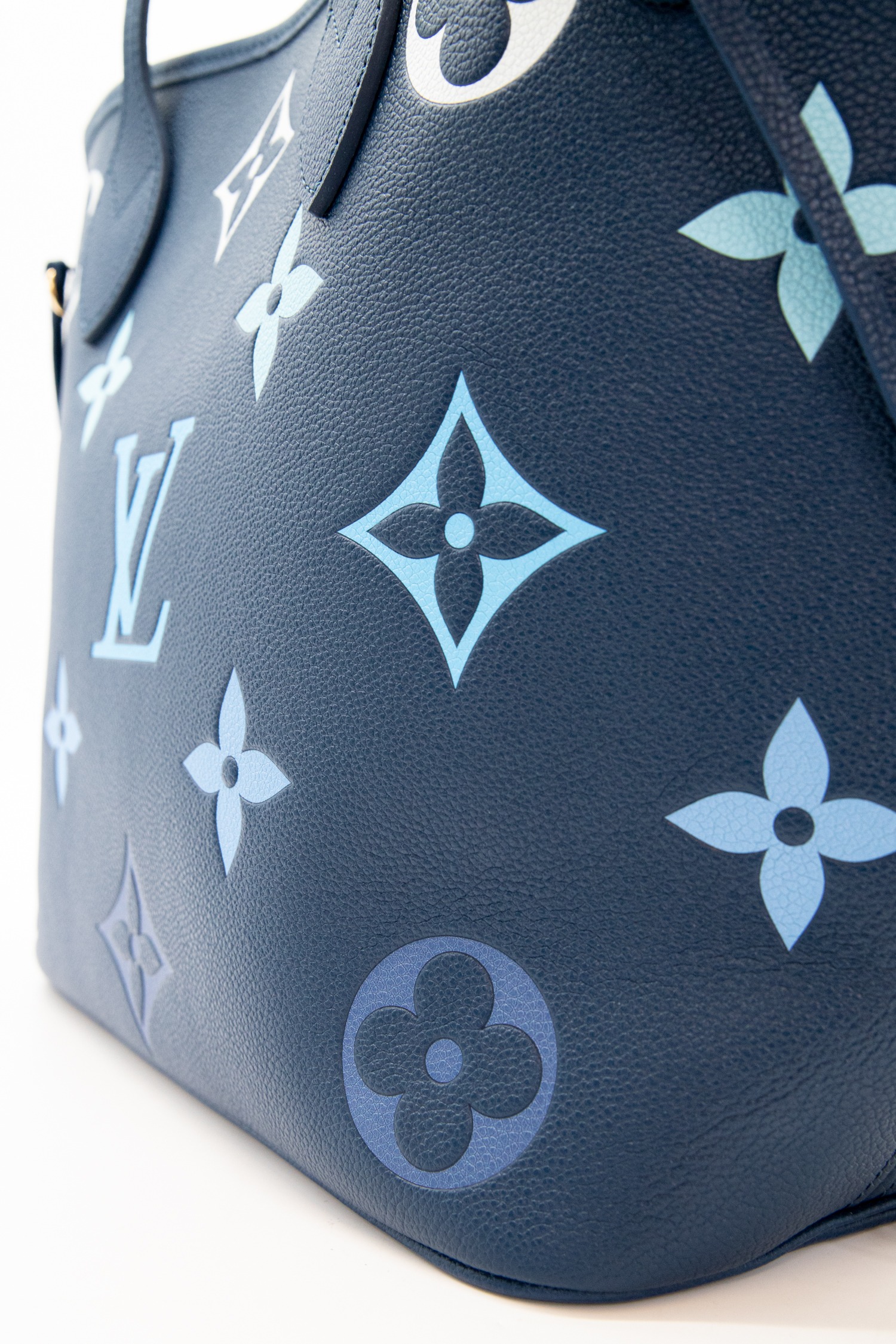 Louis Vuitton "Gradient Blue Neverfull" Shopper in Blau