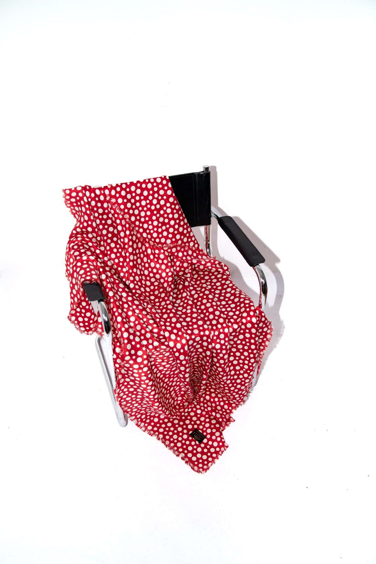 Louis Vuitton x Yayoi Kusama Schal mit Punkten in Rot und Weiß